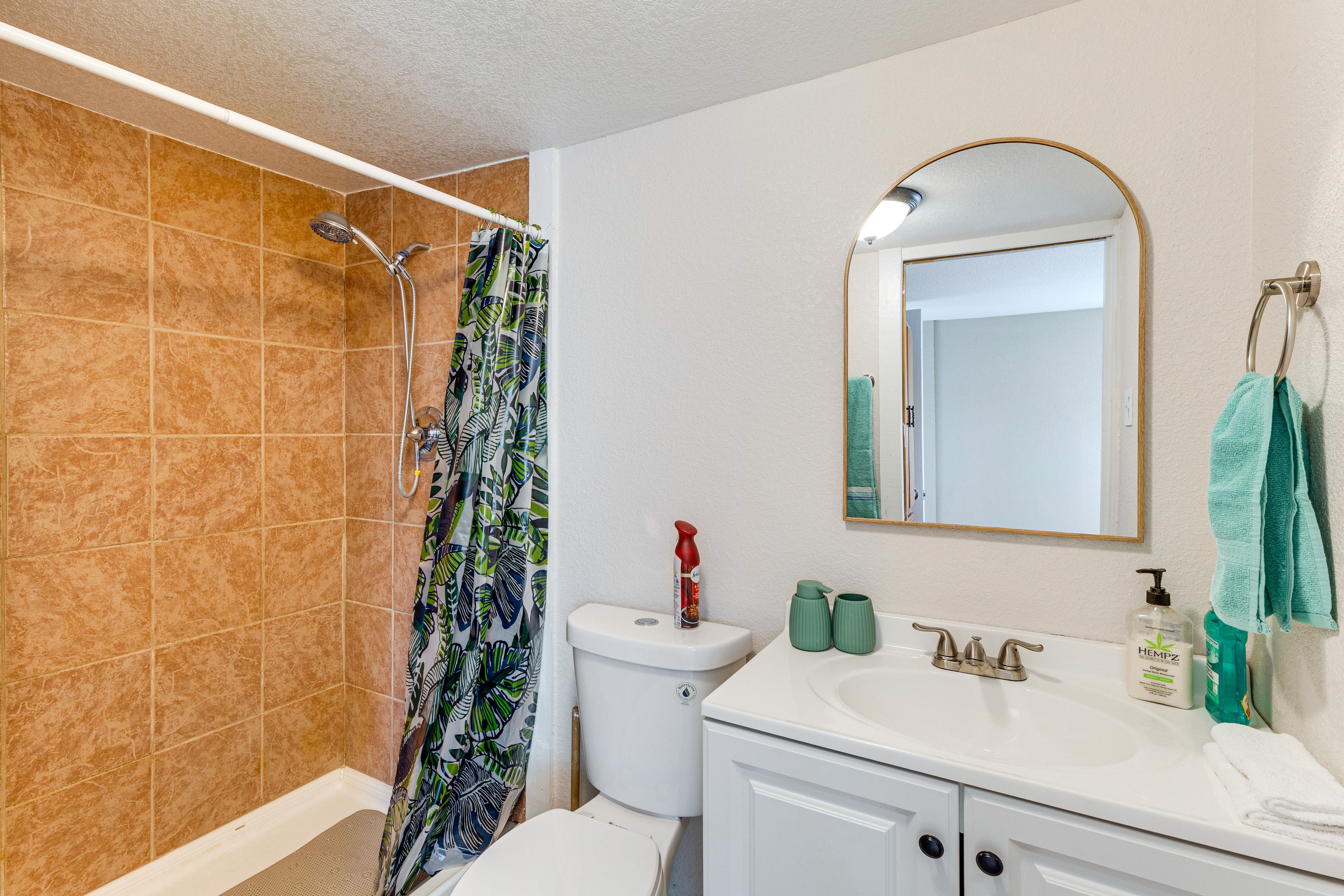 Full Bathroom | Hair Dryer