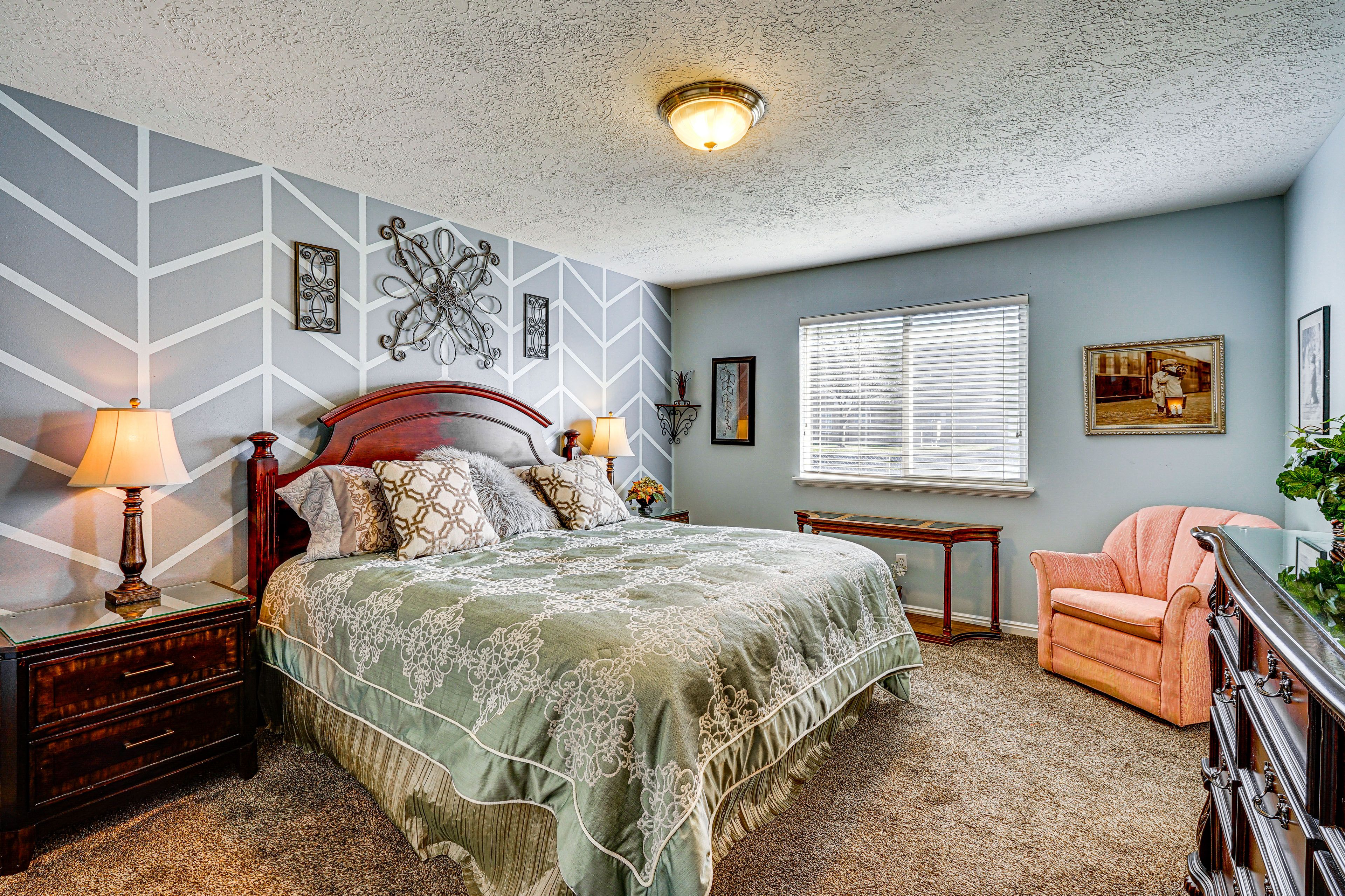 Bedroom 1 | 1st Floor | King Bed | Linens Provided | En-Suite Bathroom