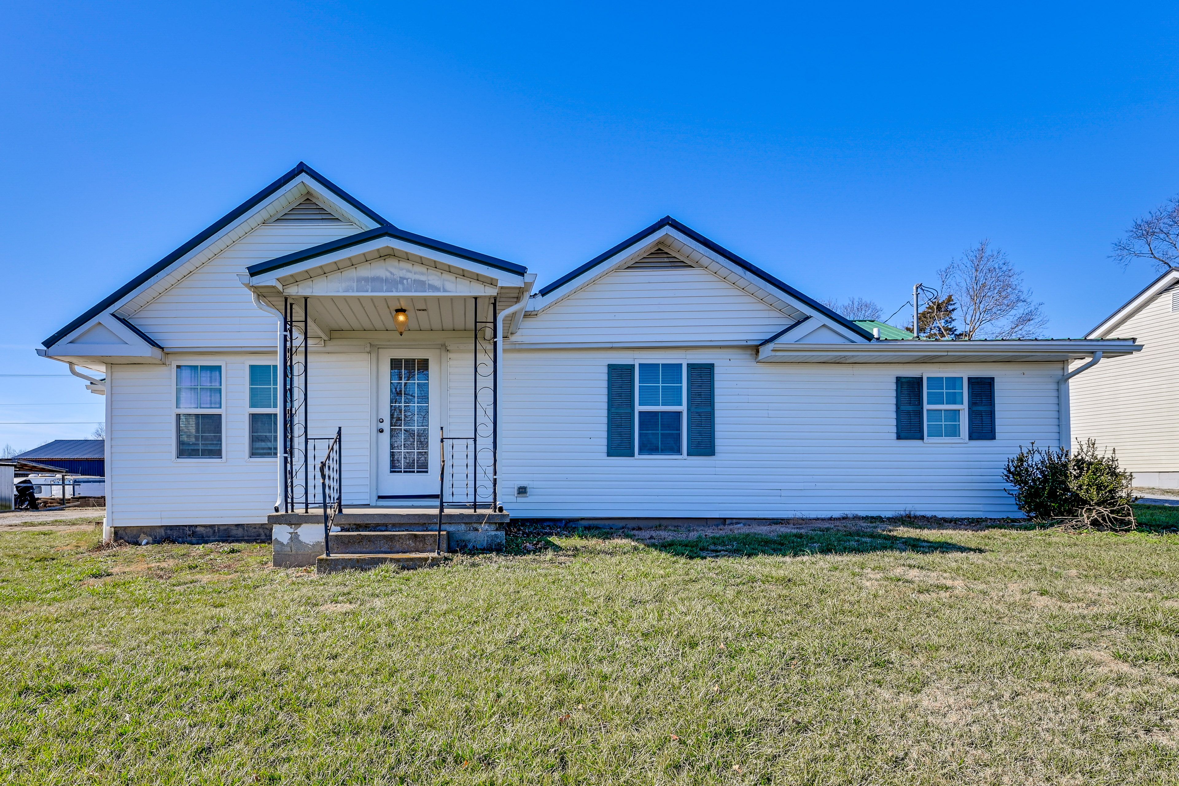 Property Exterior | Single-Story Home