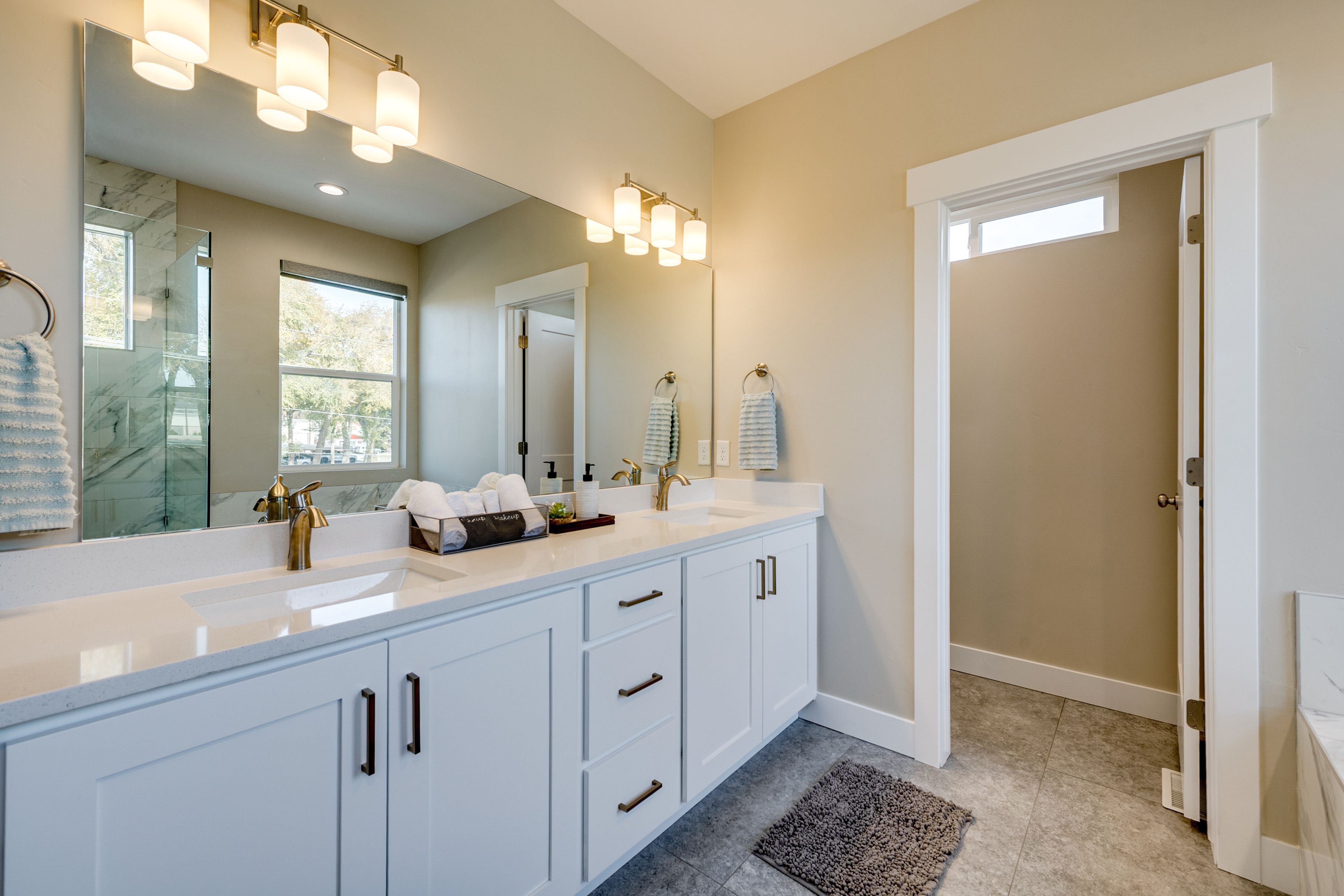 Bathroom | Towels Provided | 2nd Floor