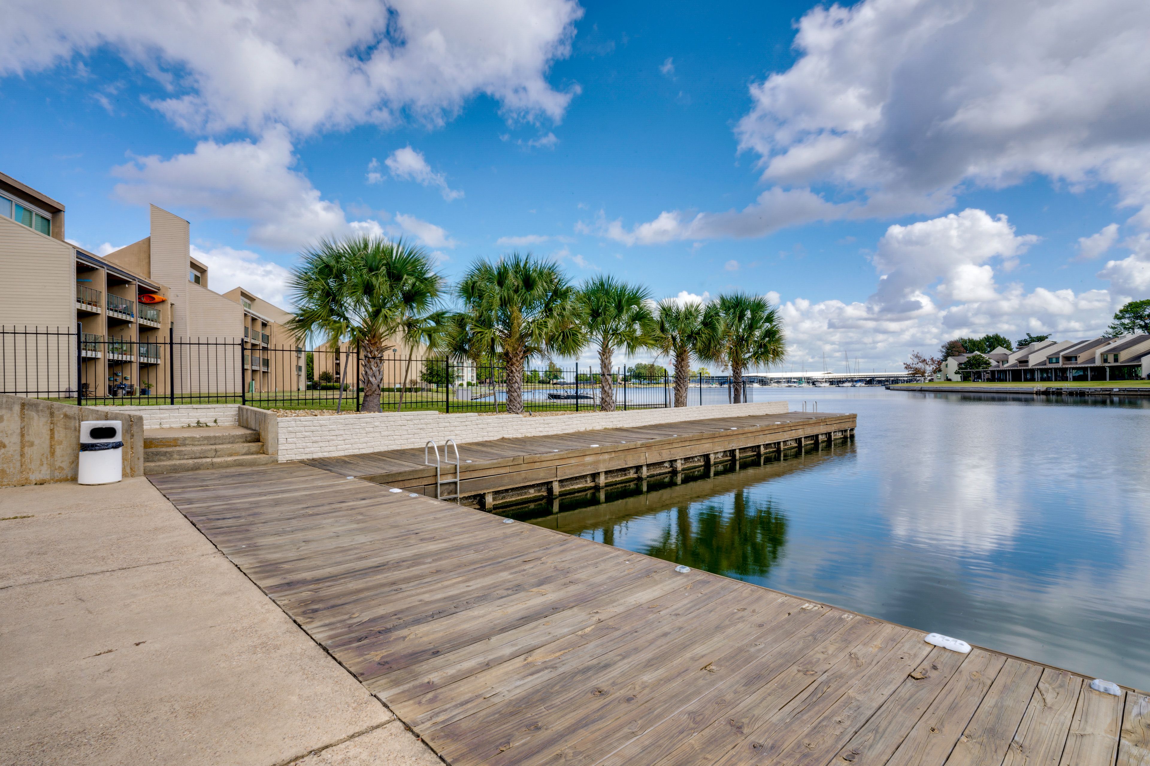 On-Site Lake Access | 1 Mi to Walden on Lake Conroe Golf Club