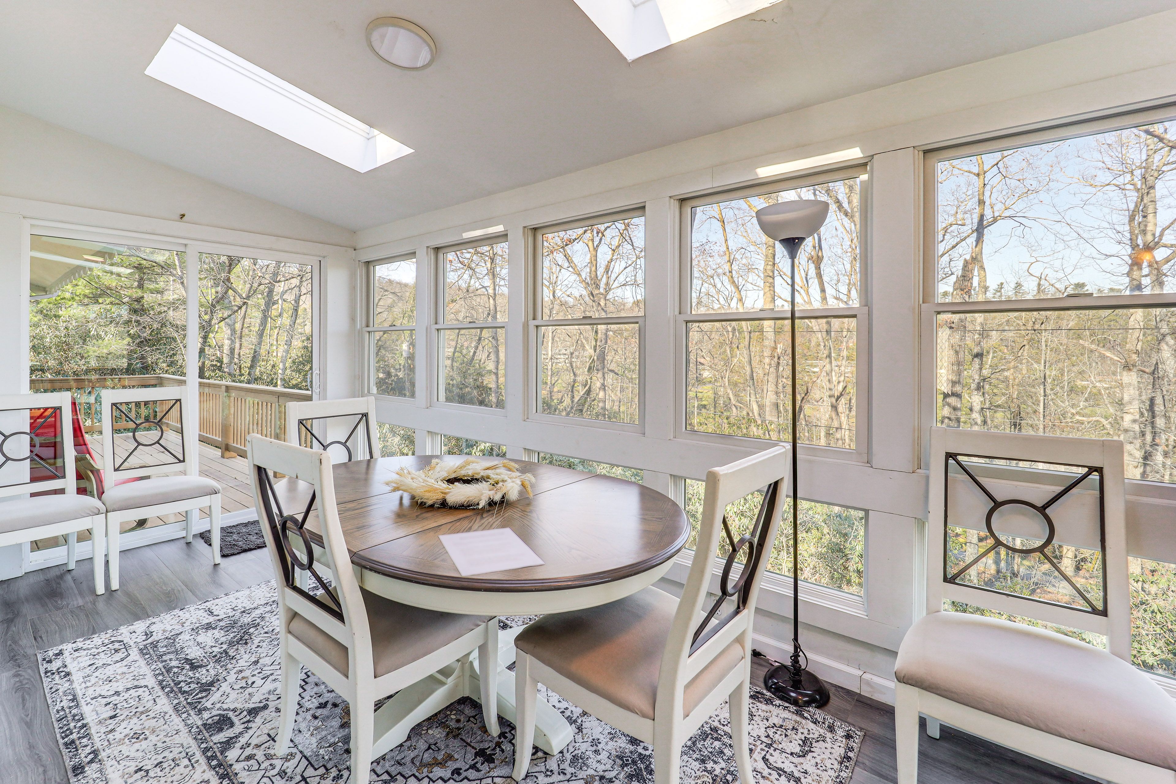 Sunroom | Dining Table