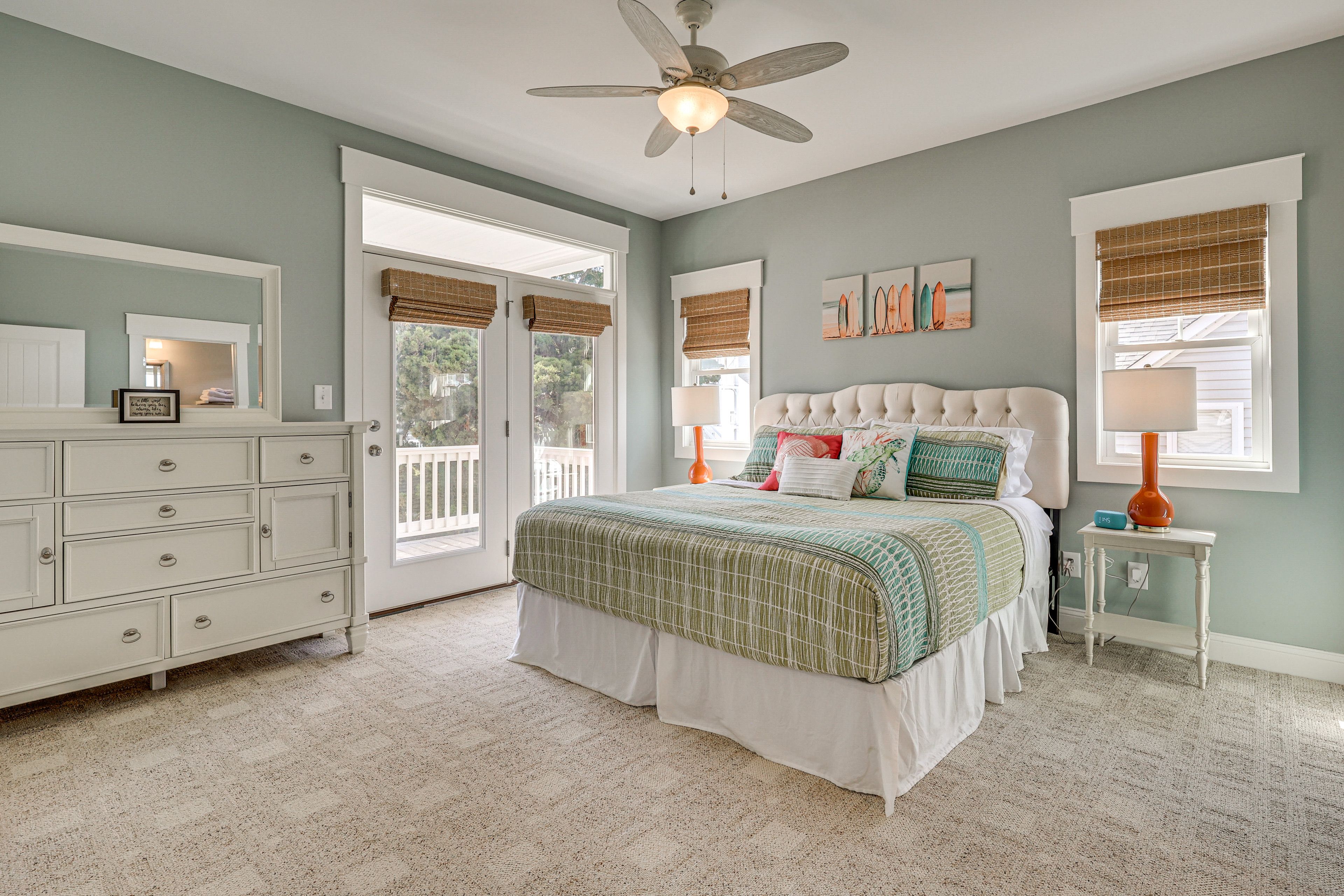 Bedroom 2 | King Bed | 1st Floor