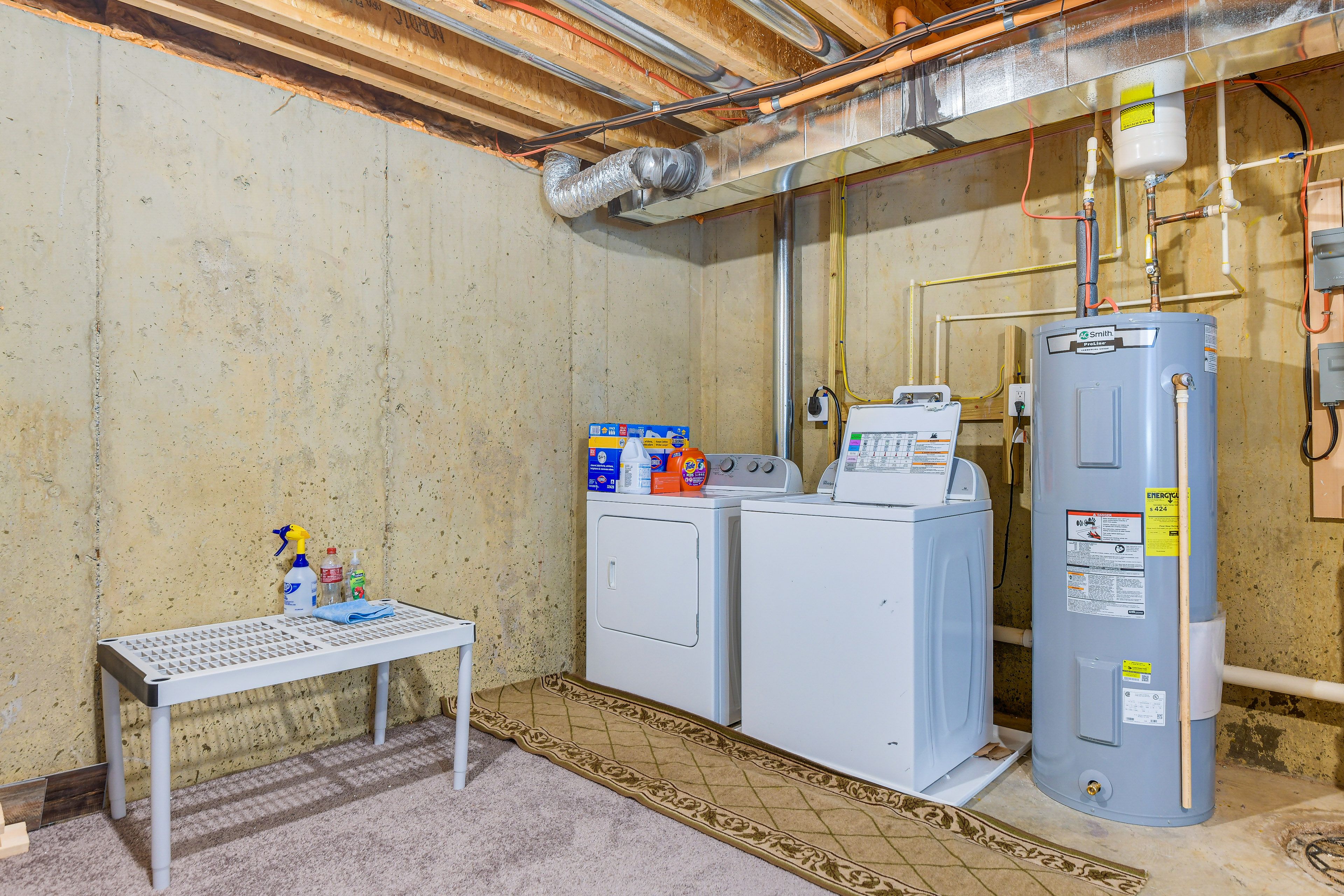 Shared Utility Room | Washer & Dryer
