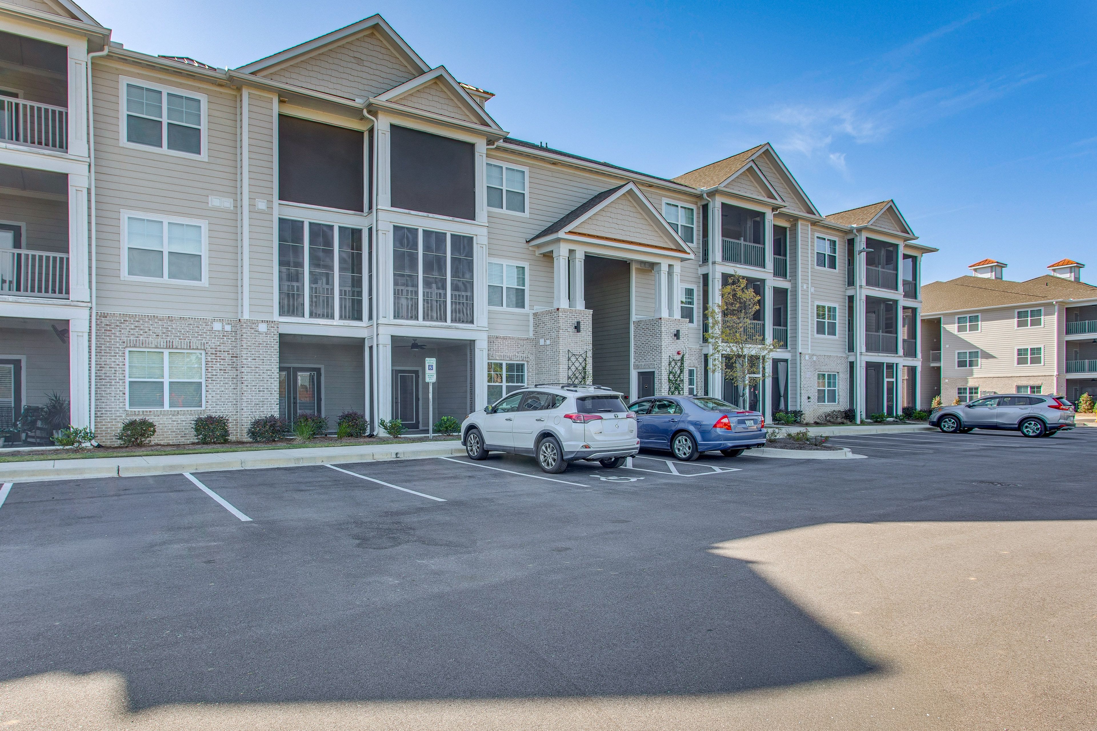 Building Exterior | Community Parking Lot (2 Vehicles)