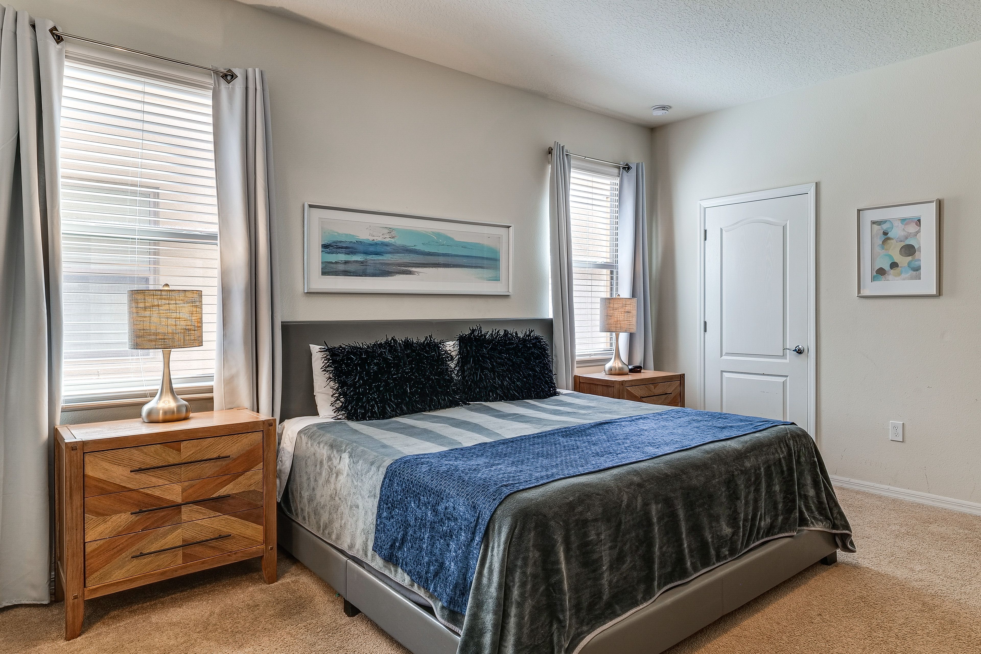 Bedroom 2 | King Bed | 1st Floor