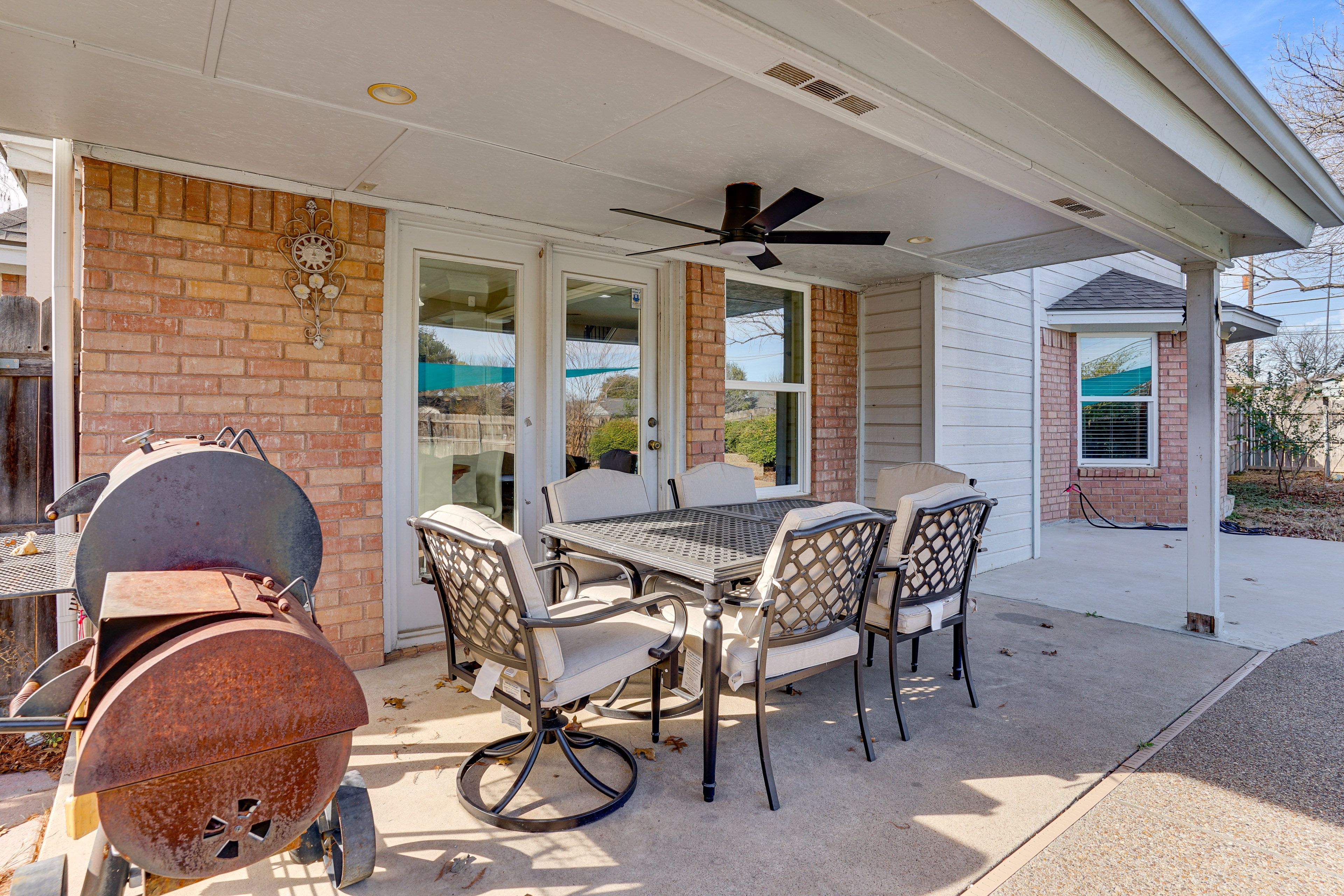 Private Yard | Pool & Hot Tub