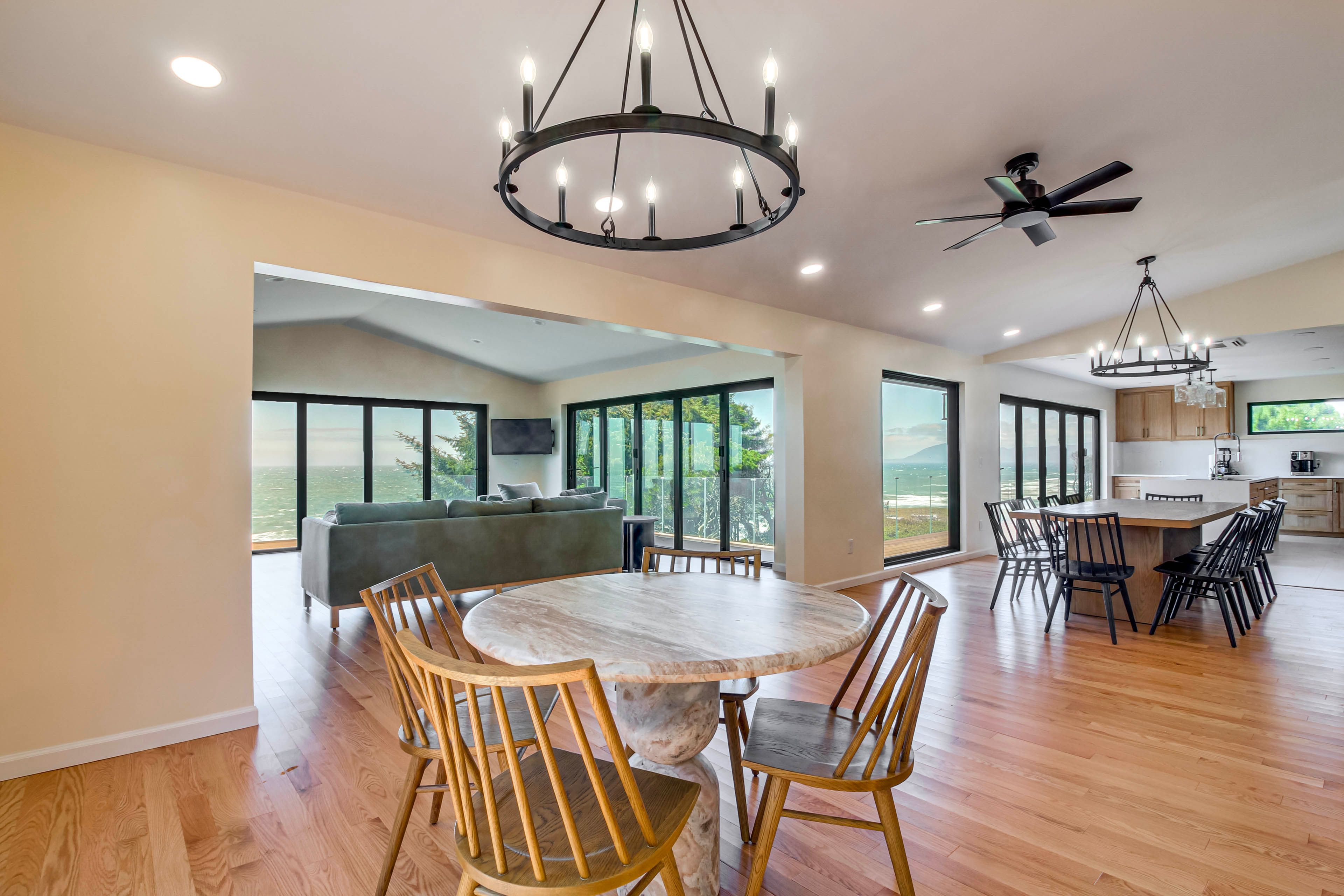 Dining Area | Dishware & Flatware | Main Level