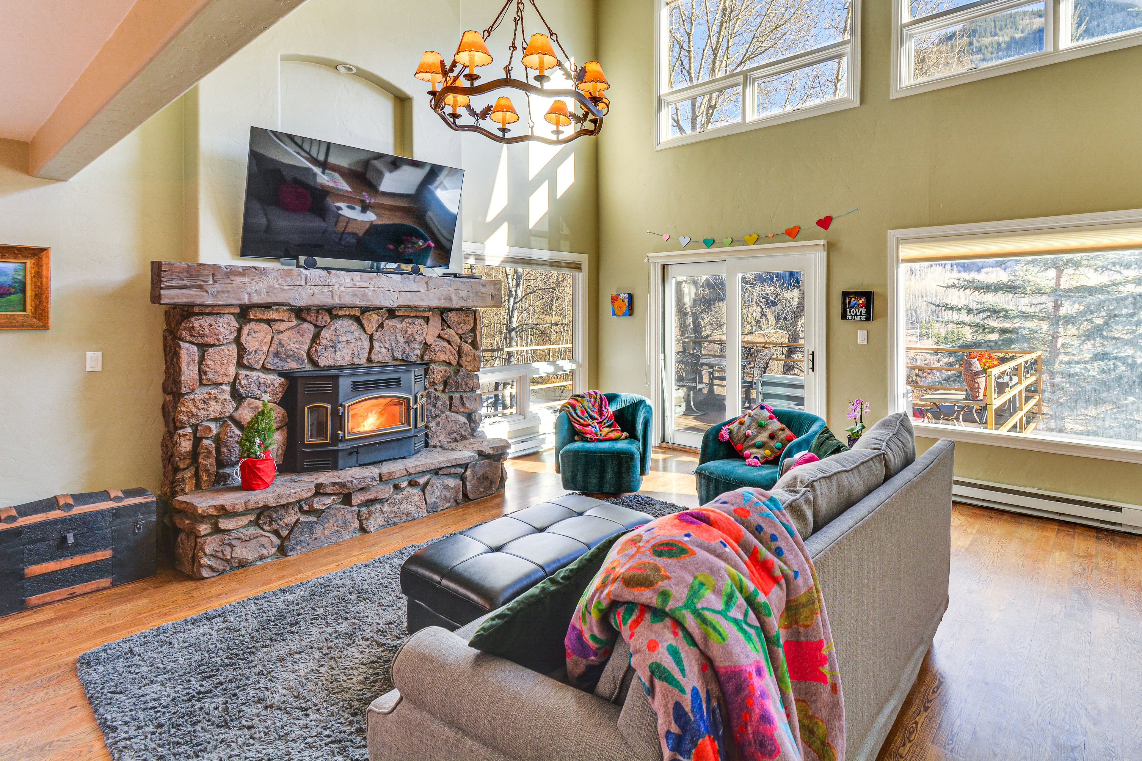 Living Room | 1st Floor | Free WiFi | Electric Heat