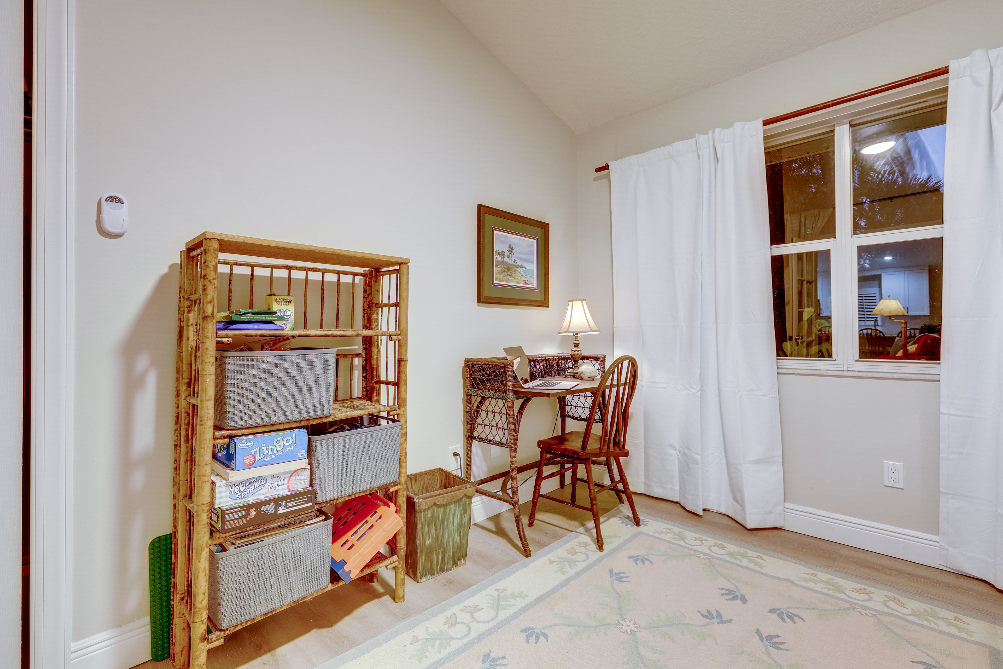 Dedicated Work Station (Bedroom 3)