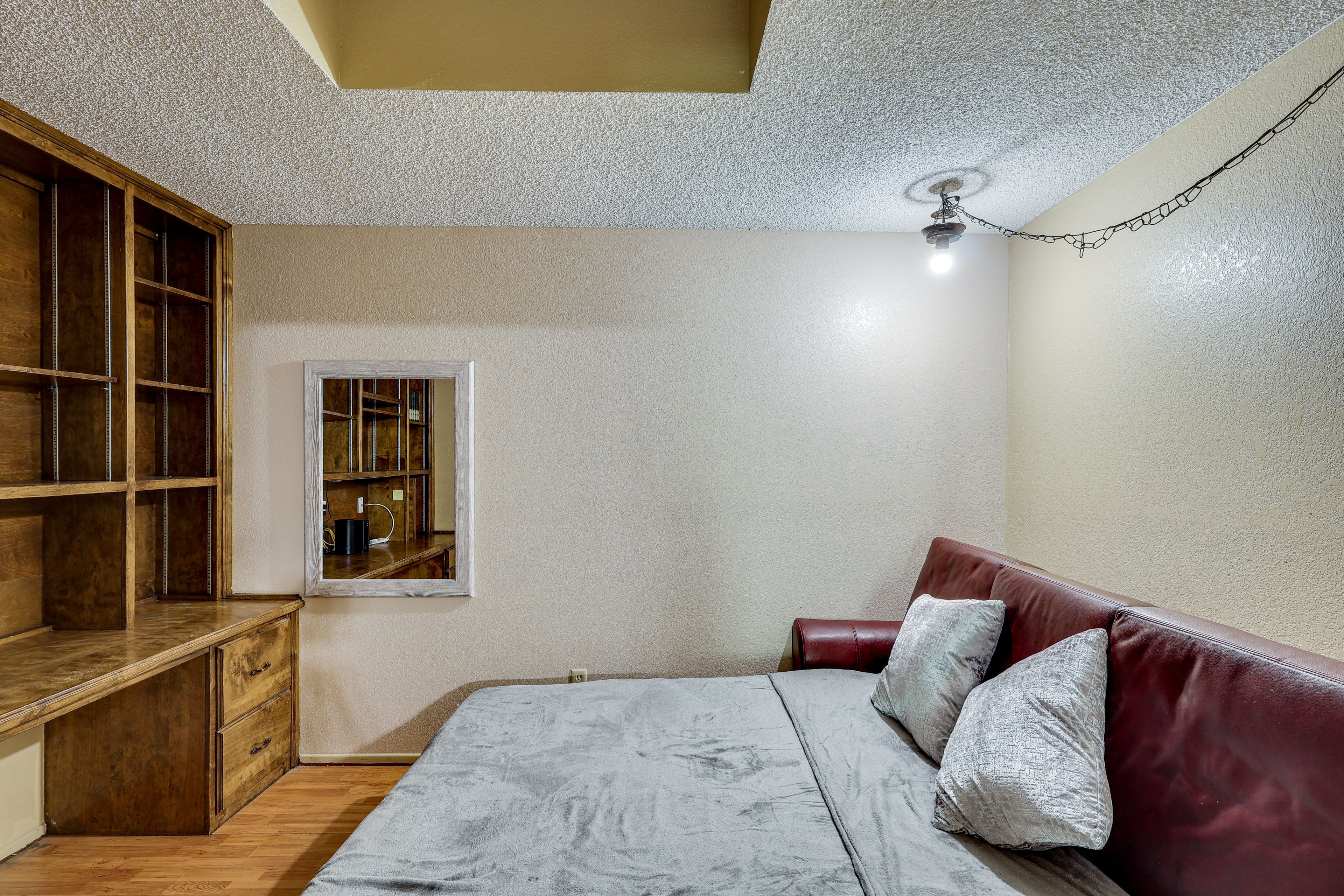 Office | Queen Sleeper Sofa