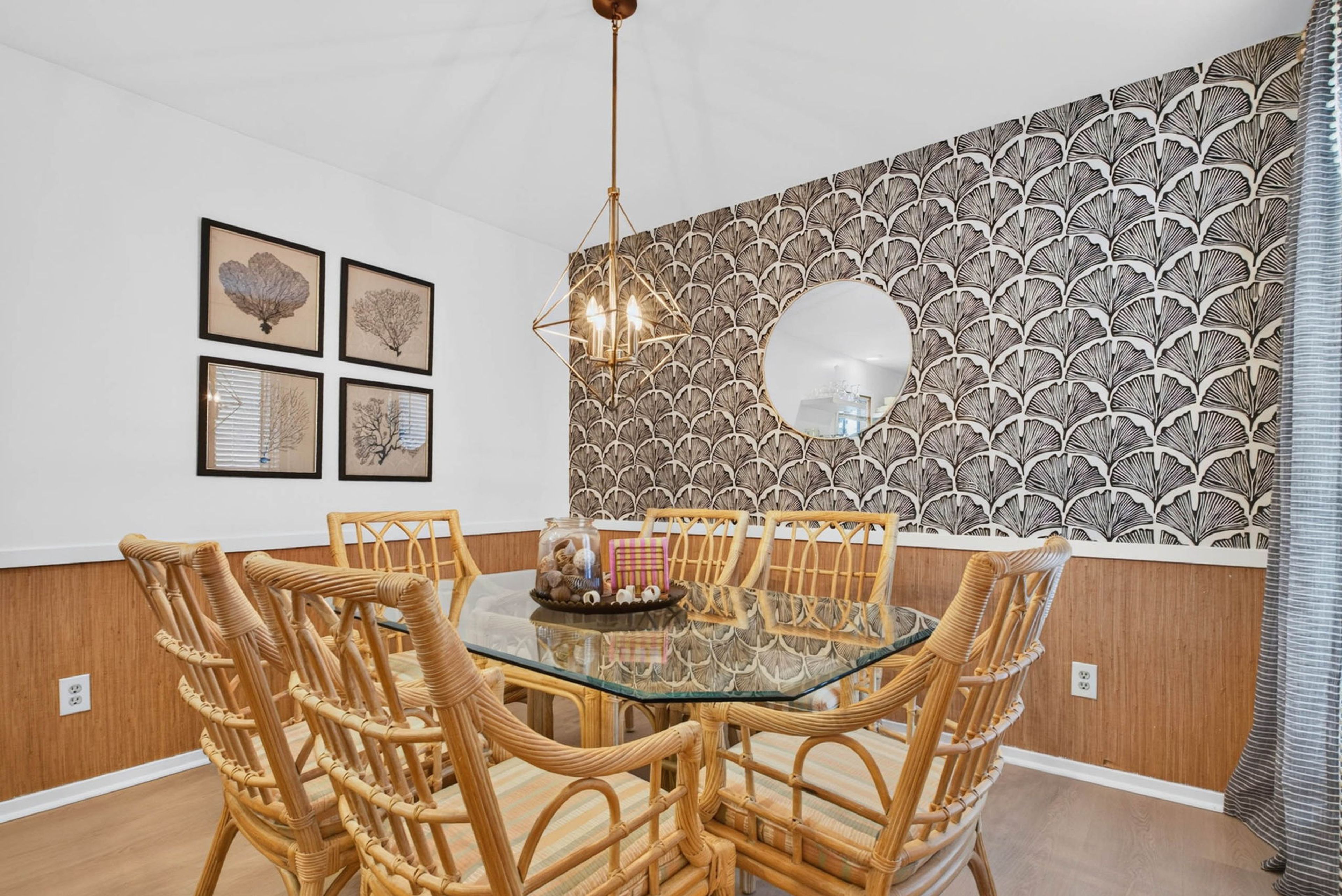 Dining Area | 1st Floor