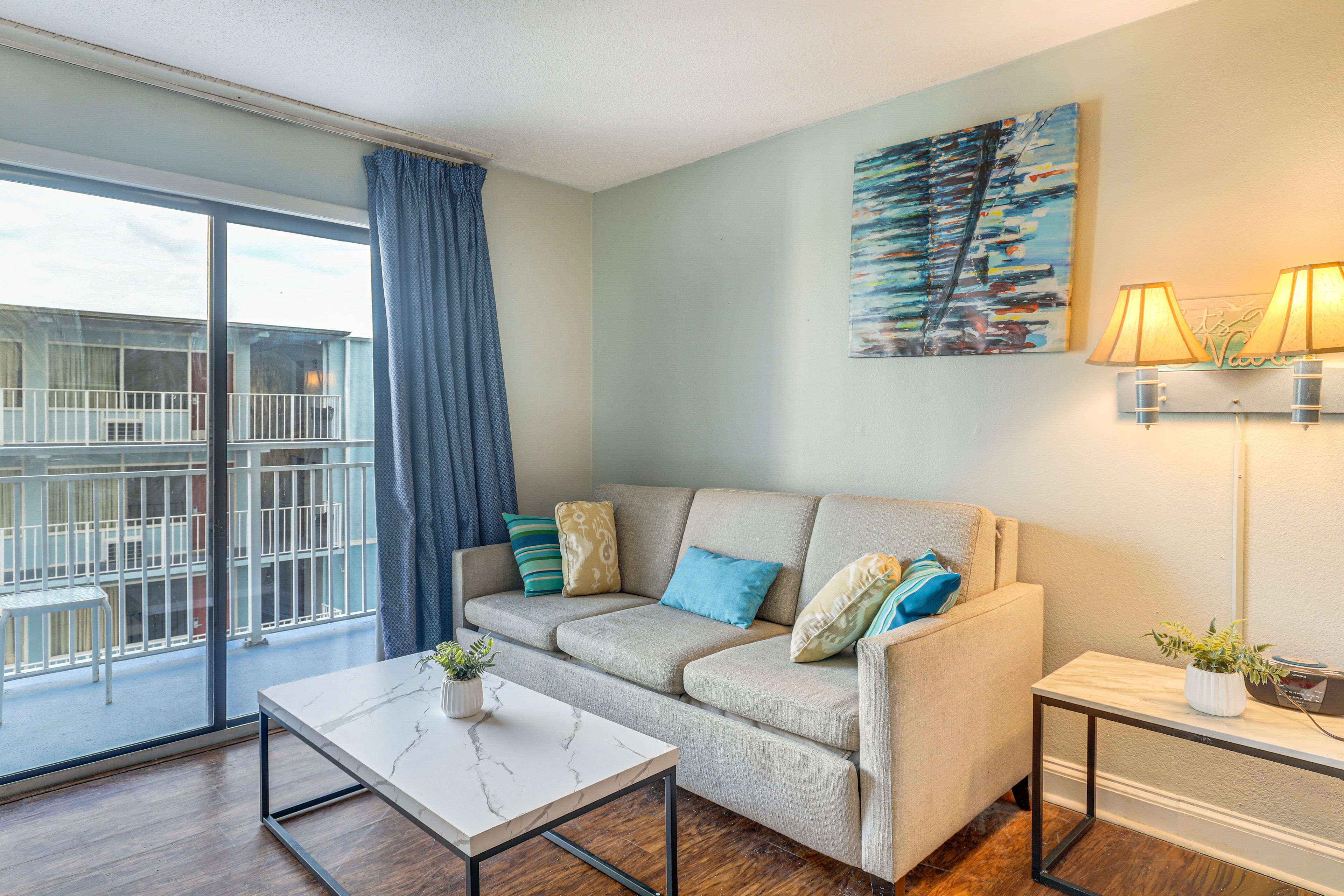 Studio | King Bed | Queen Sleeper Sofa