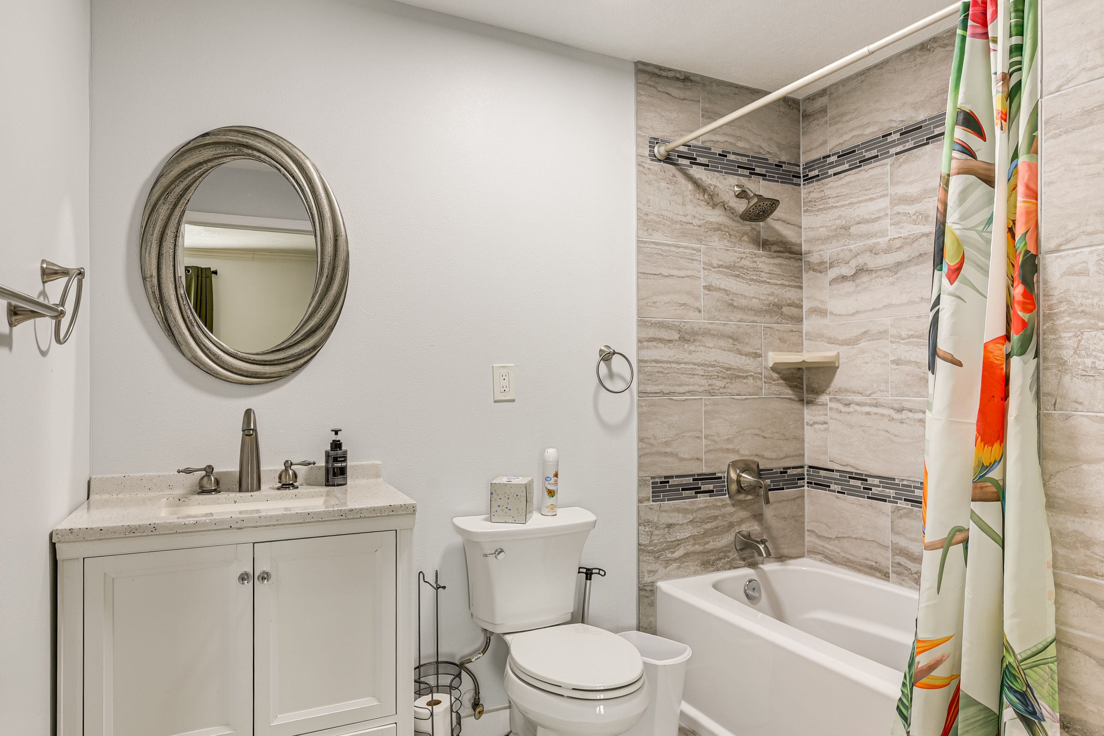 En-Suite Bathroom | Towels Provided