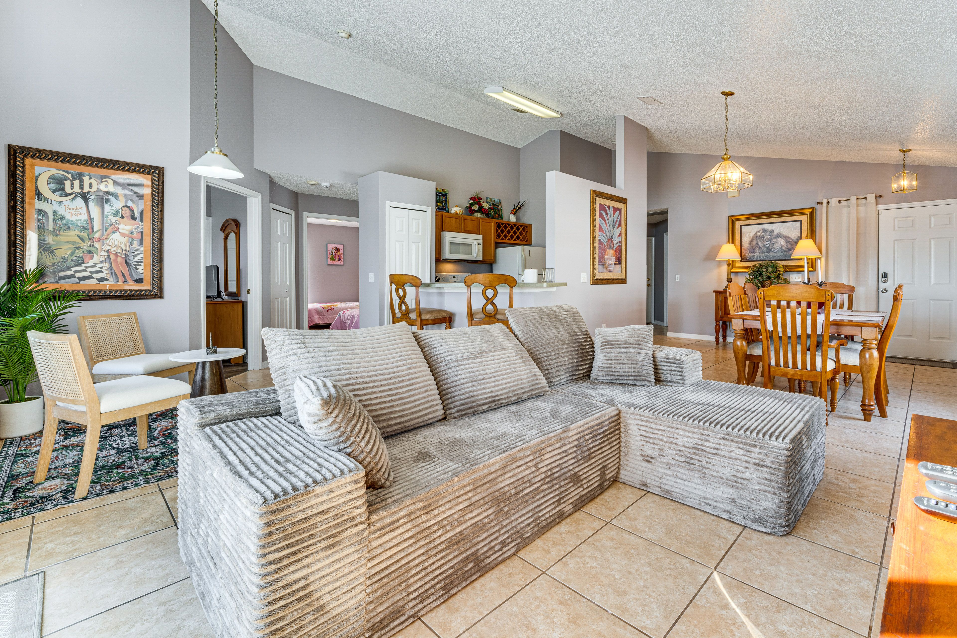 Living Room | Central Heating & A/C | Free WiFi