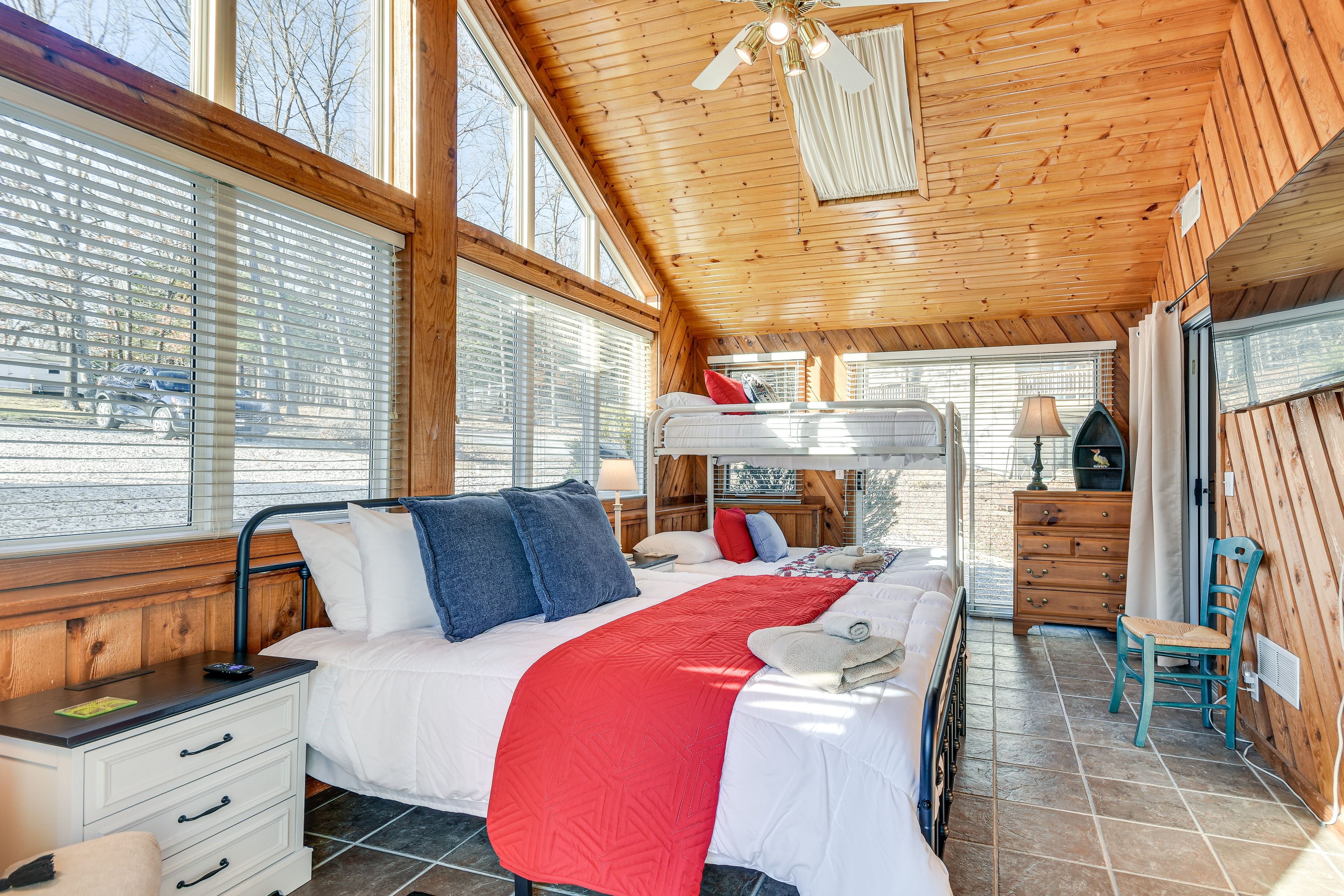 Bedroom 3 | Queen Bed | Twin/Full Bunk Bed w/ Twin Trundle