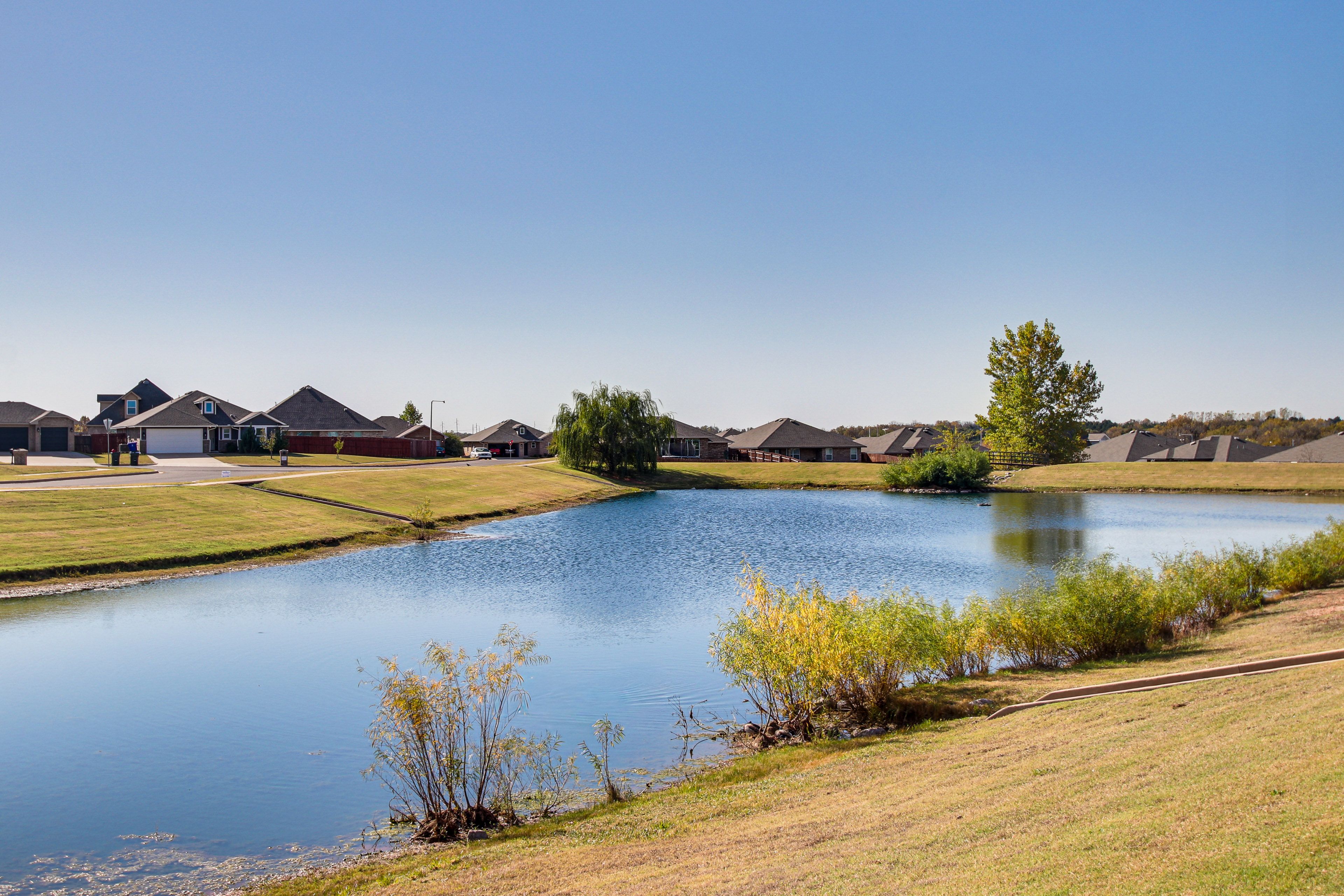 Neighborhood Lake | Walking Trail