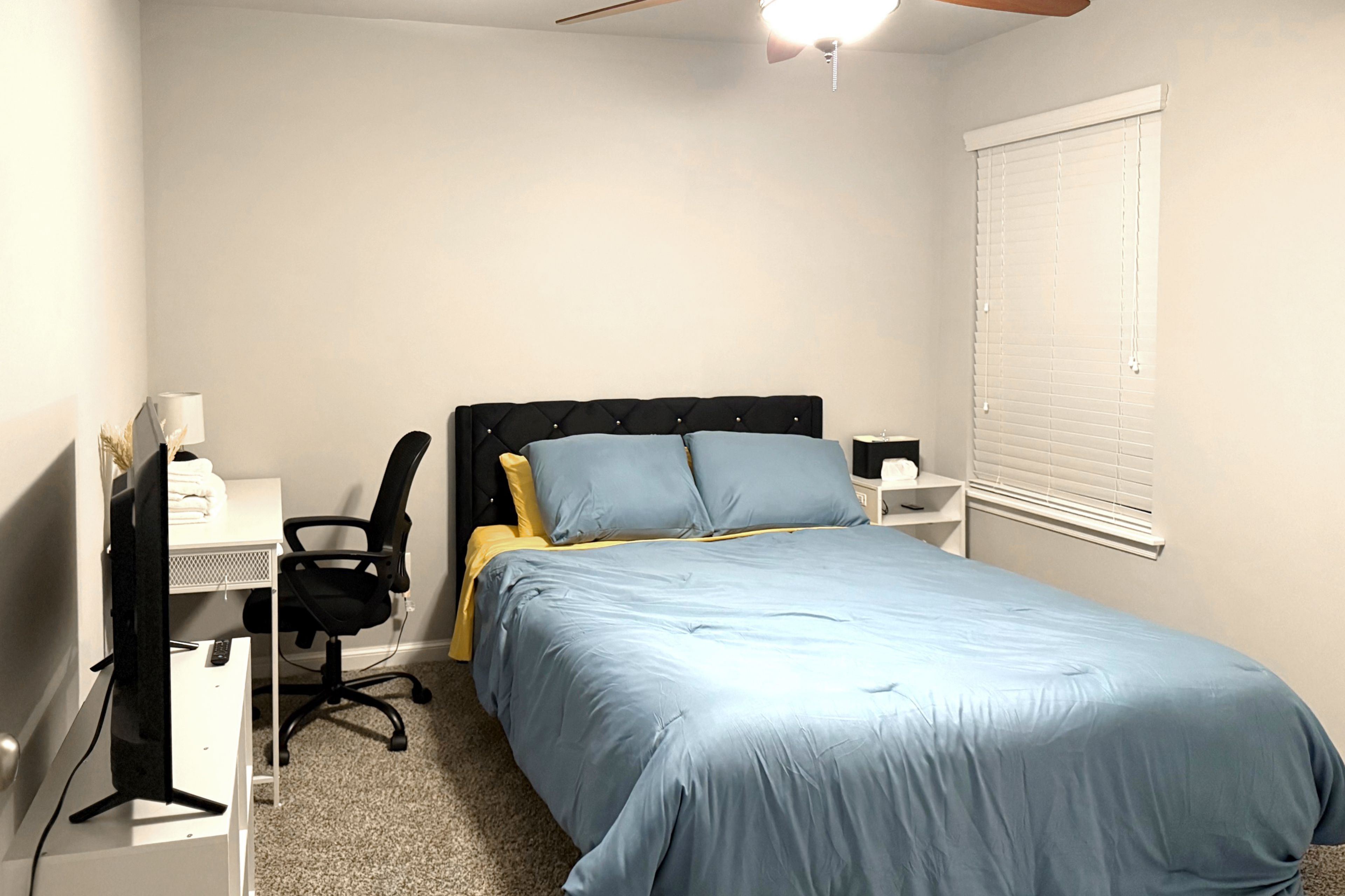 Bedroom 1 | Queen Bed | Linens Provided