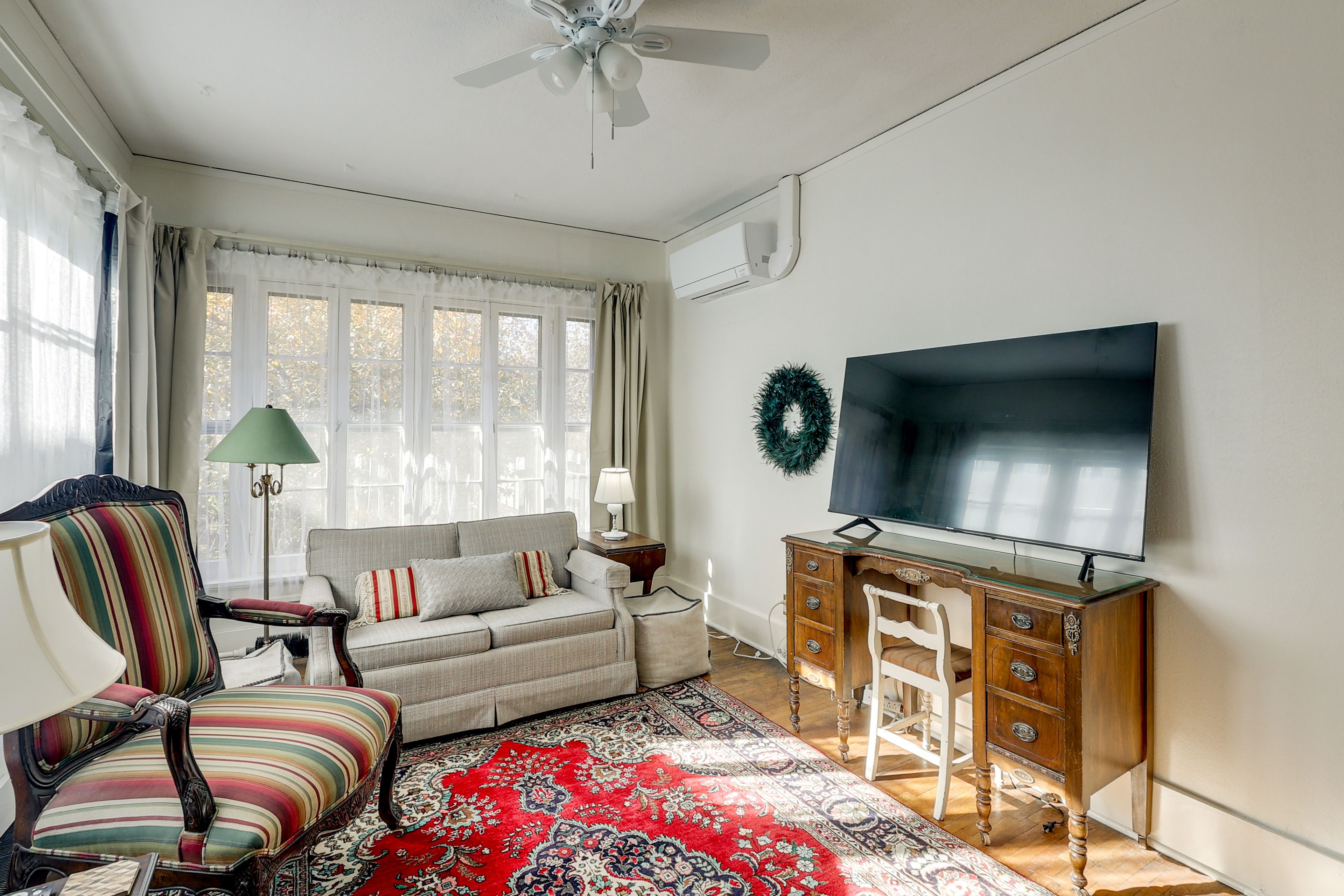 Sunroom | 2nd Floor | Off Bedroom 1 | Twin Sleeper Sofa | Smart TV