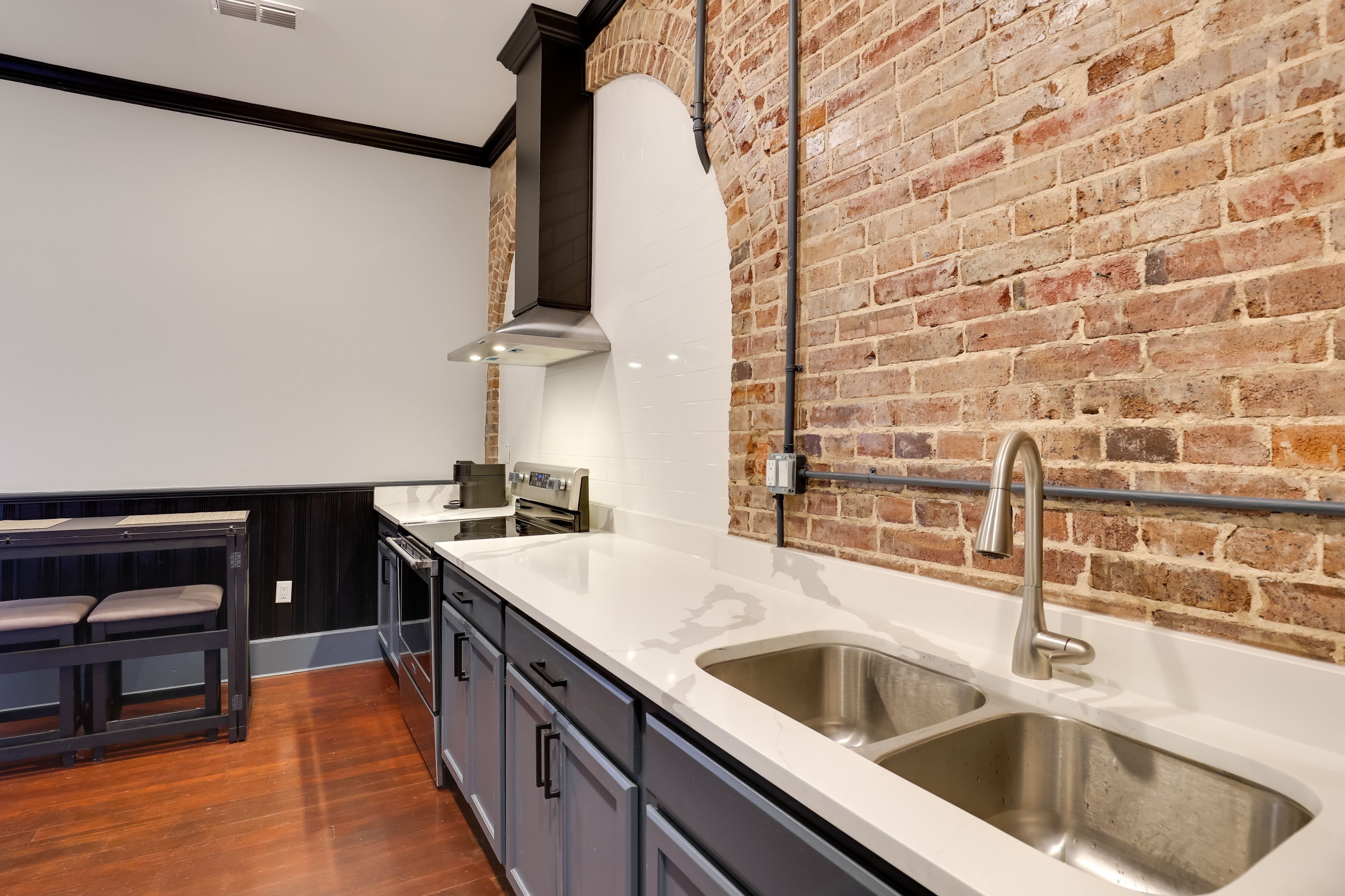 Kitchen | Washer/Dryer