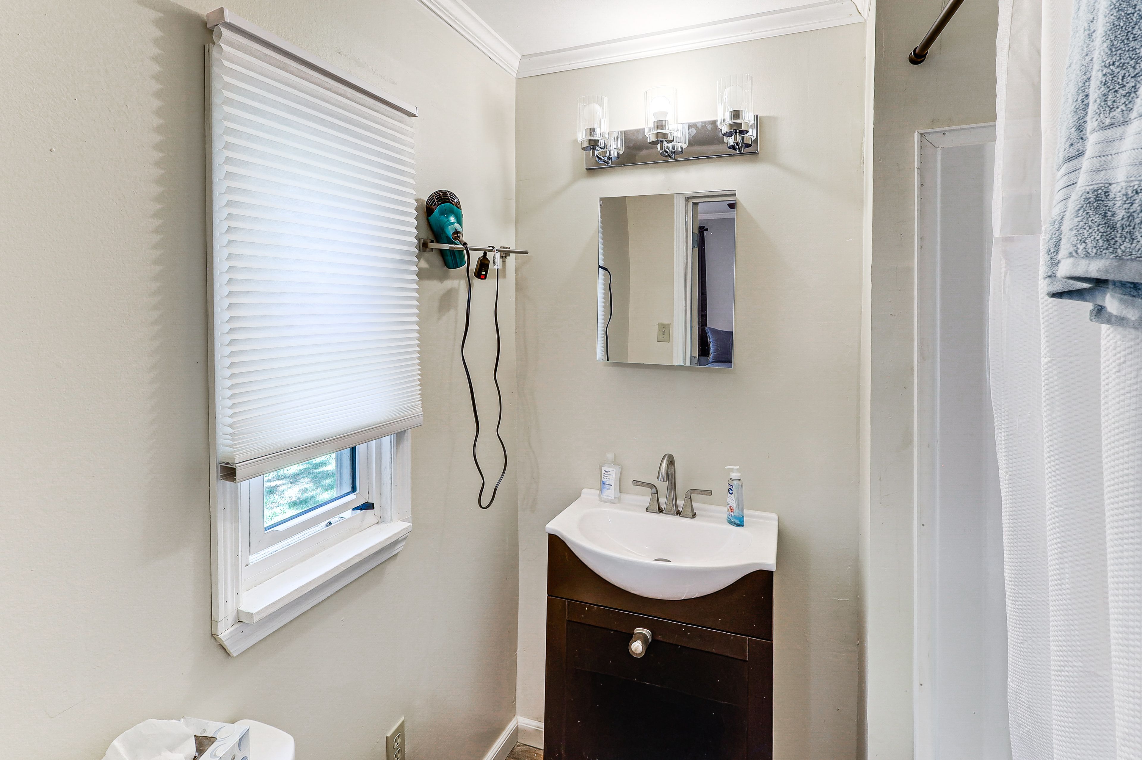 Bathroom | Shower/Tub Combo