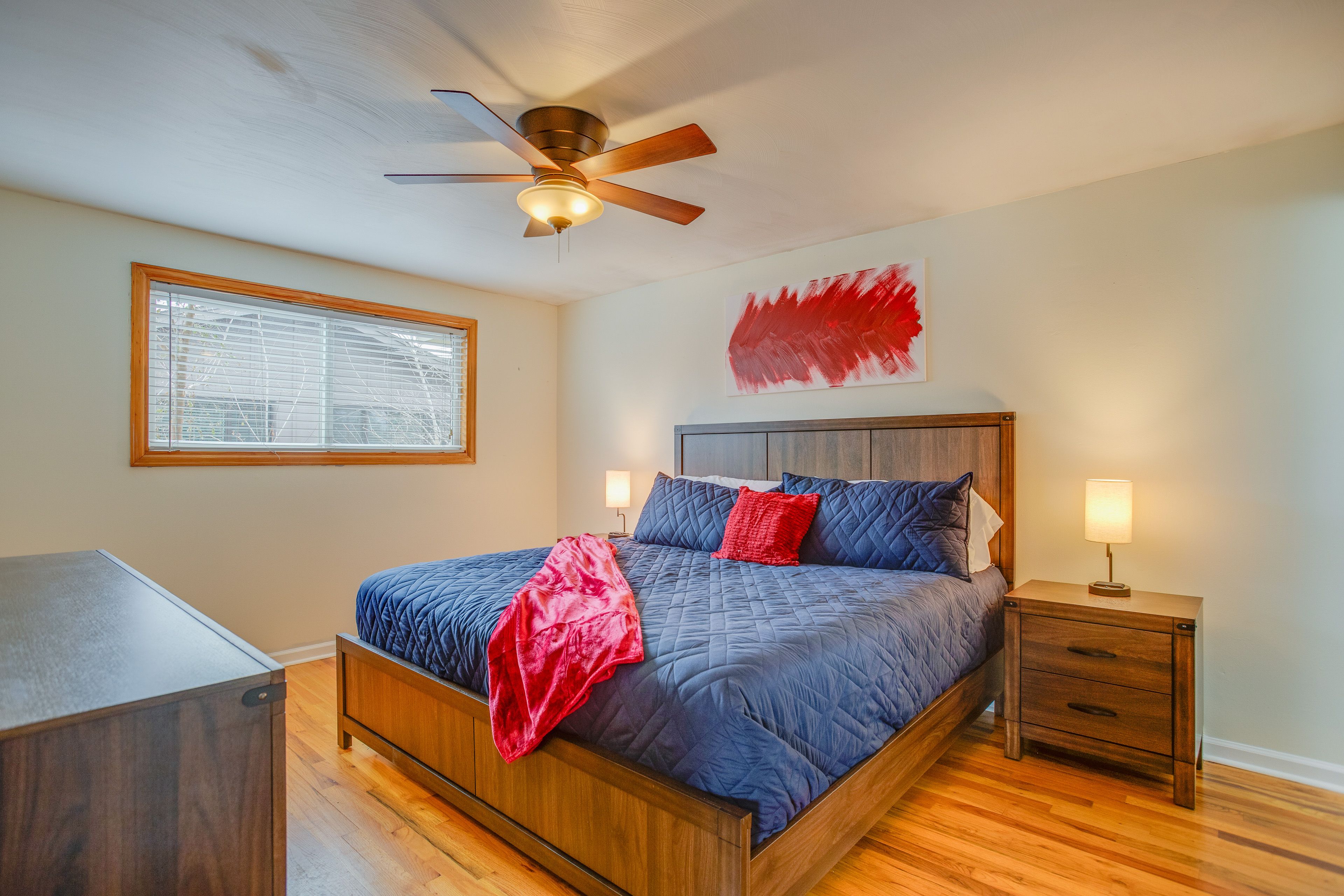 Bedroom 1 | King Bed | Main Level