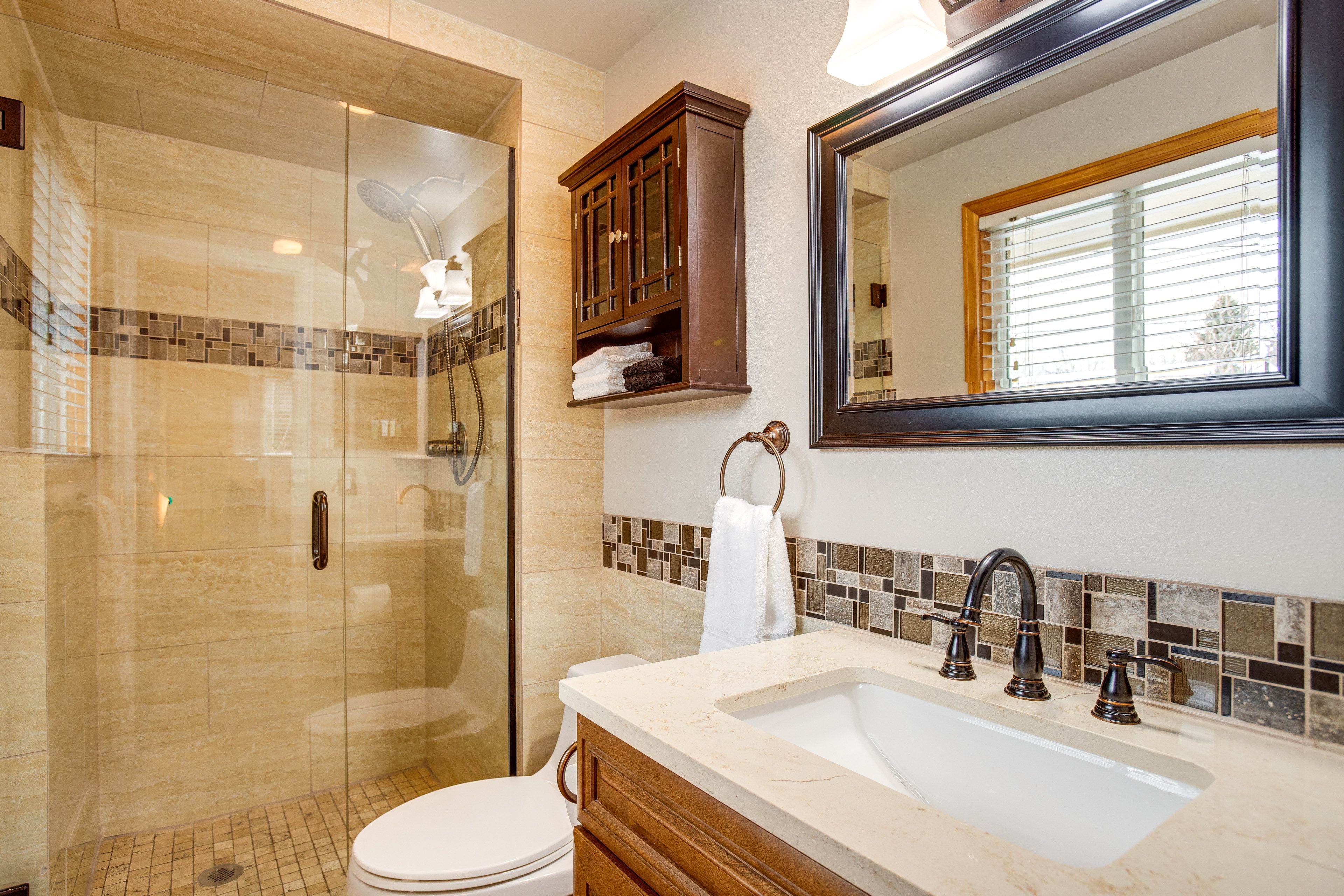 En-Suite Bathroom | Towels Provided | Main Level