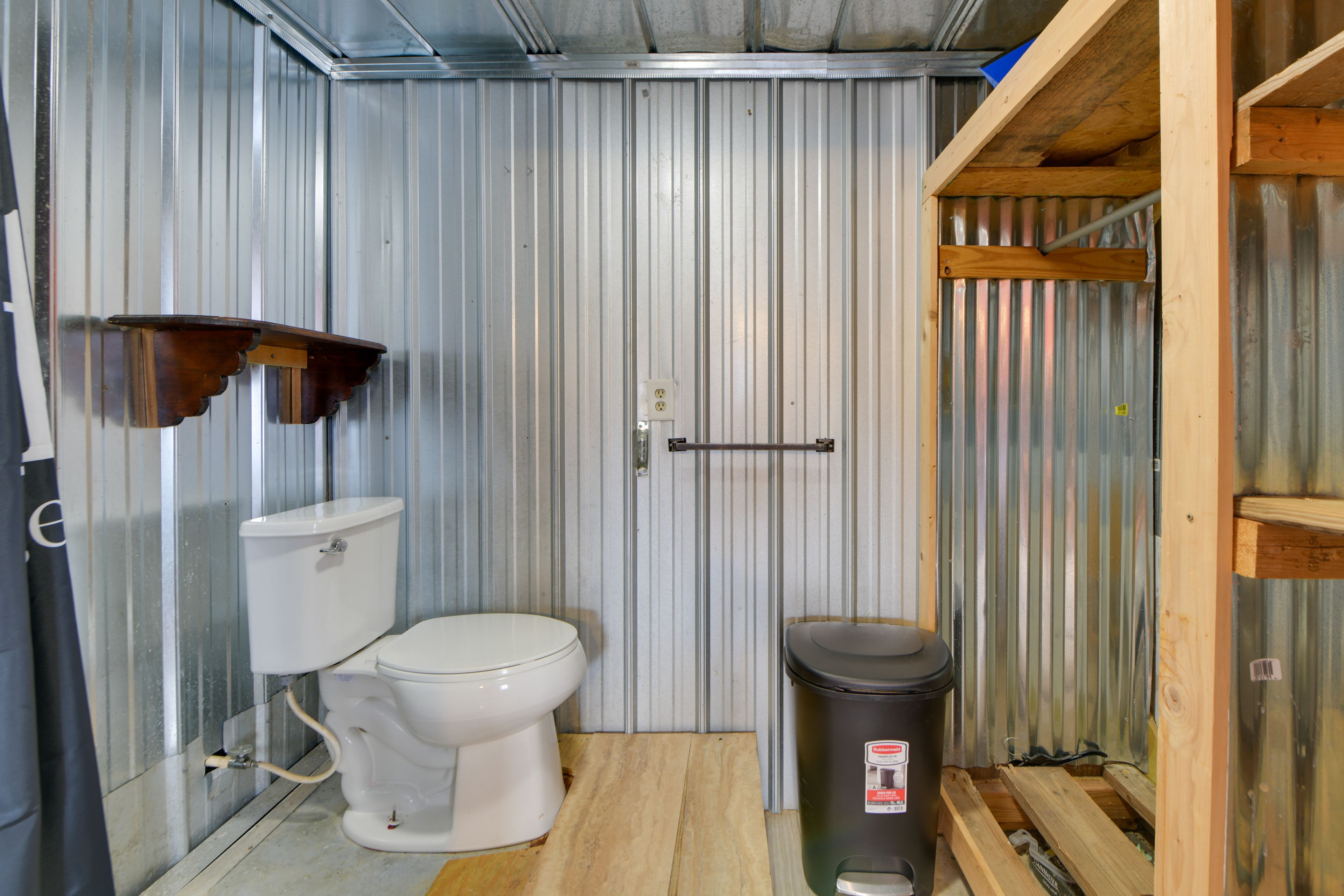 Bathroom | Towels Provided | Complimentary Toiletries | Hair Dryer