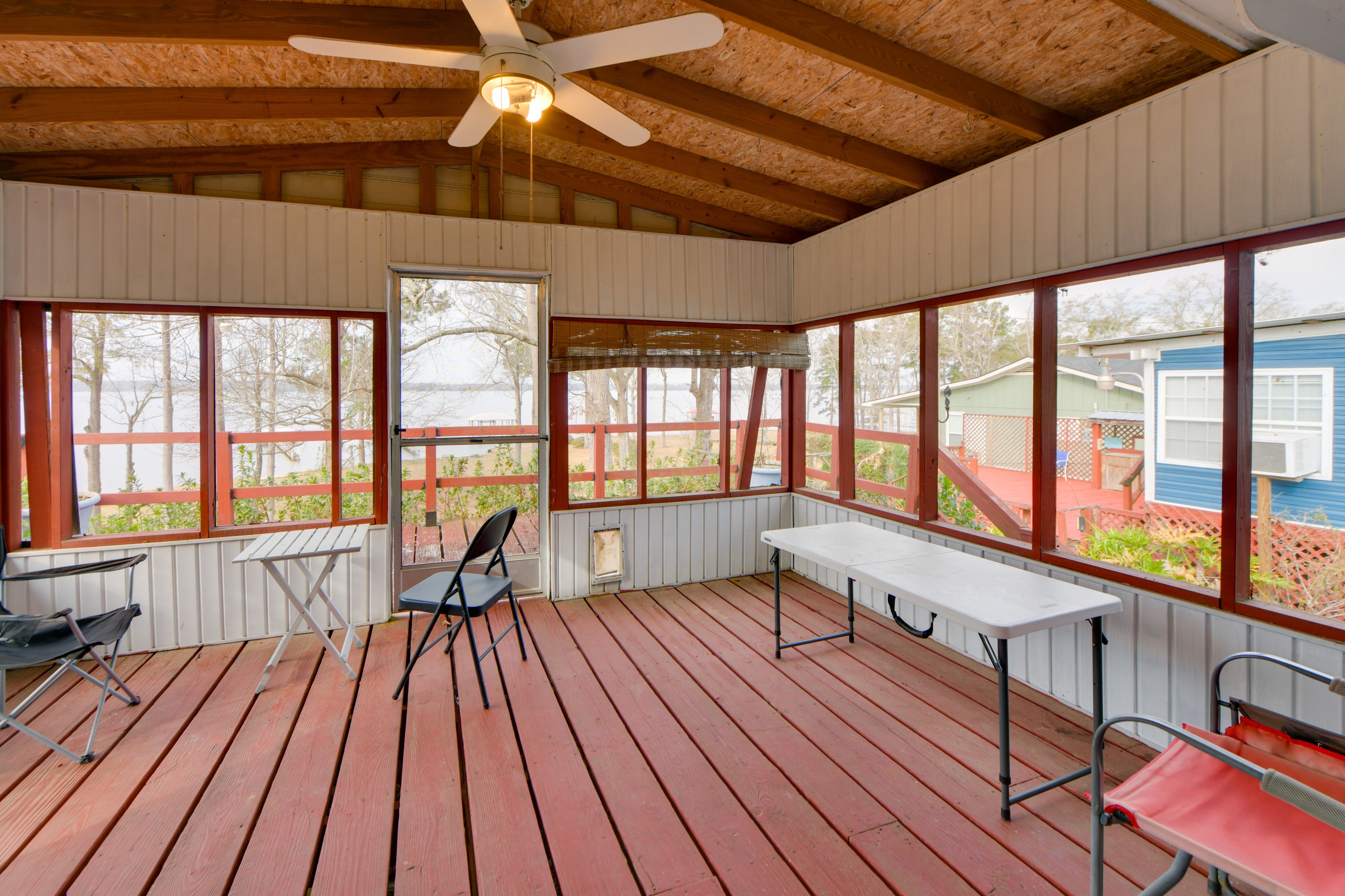 Screened Porch | Single-Story Home | 14 Mi to Downtown Eufaula