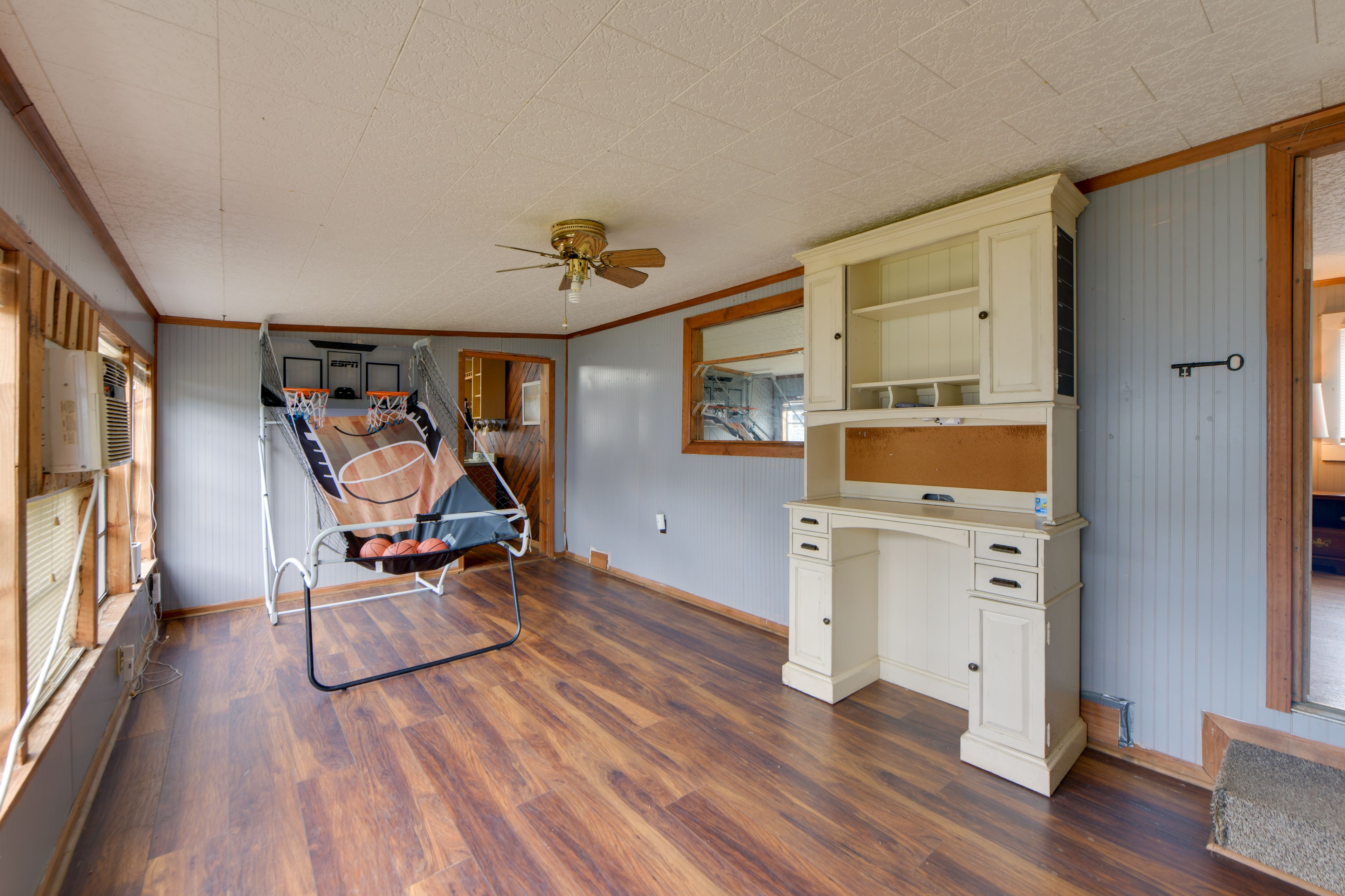 Game Room | Single-Story Home