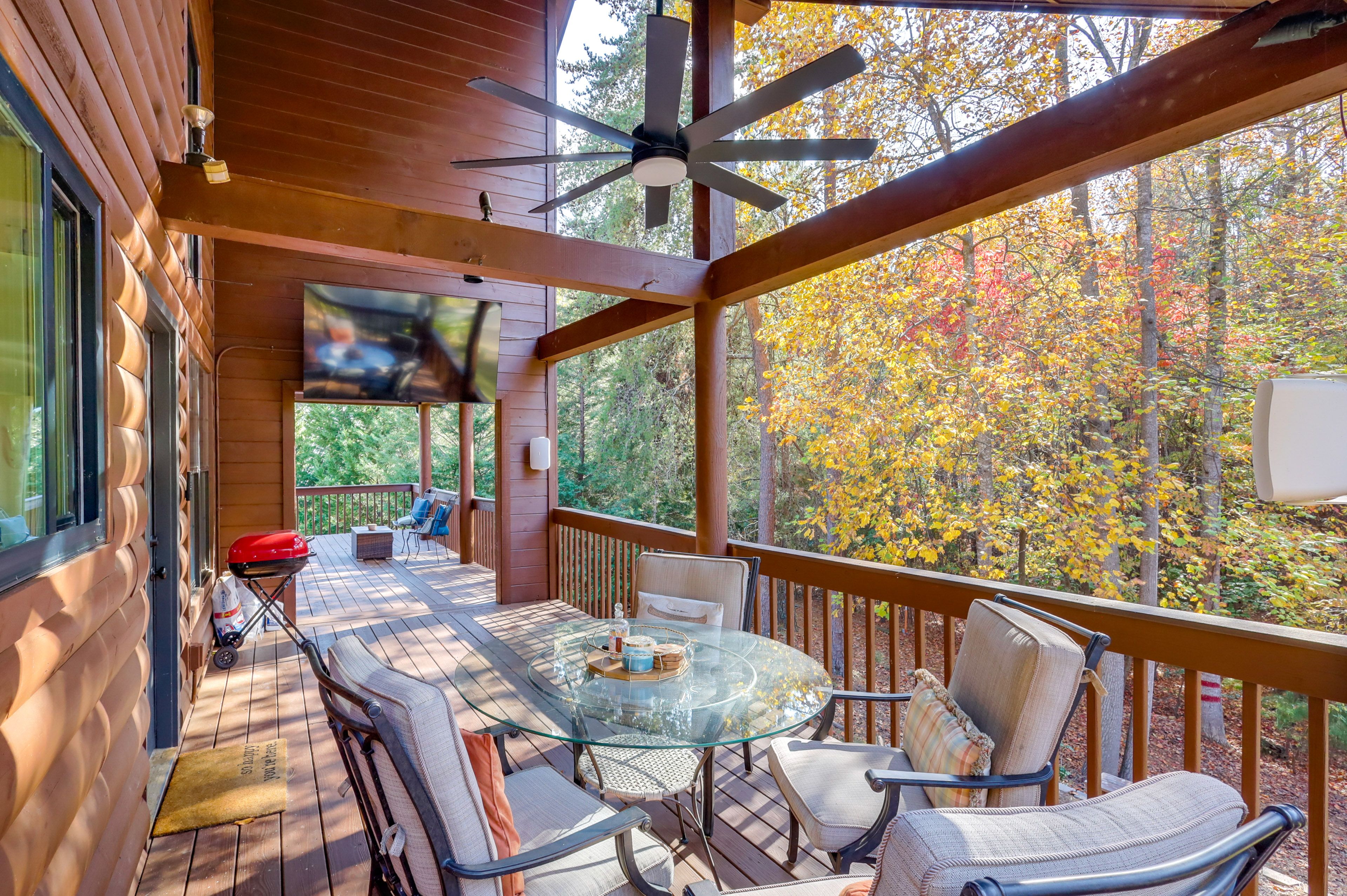 Flowery Branch Vacation Rental | 3BR | 3BA | 1,800 Sq Ft | Stairs to Access