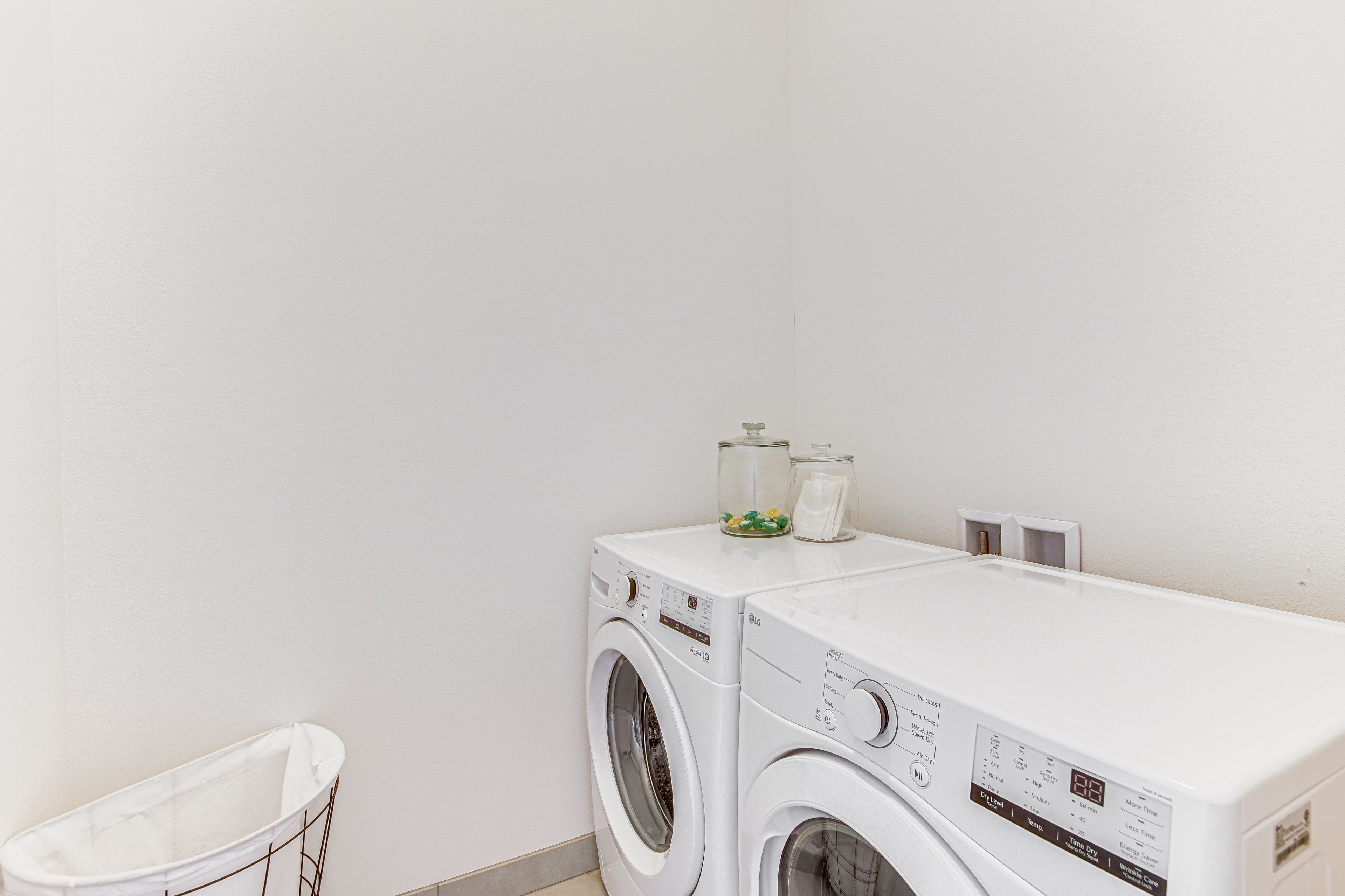 Laundry Room | Washer/Dryer