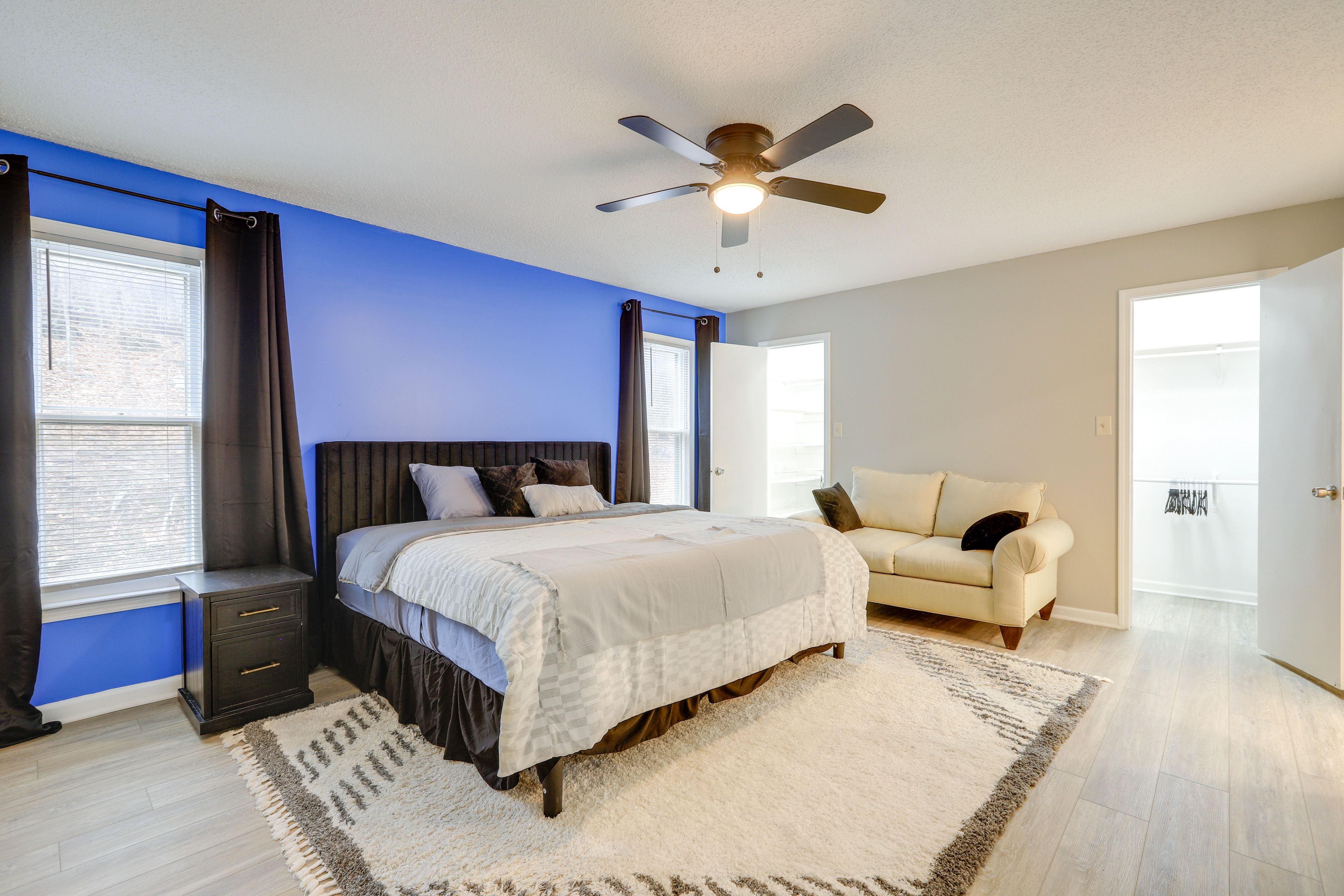 Bedroom 1 | King Bed | Walk-In Closet | En-Suite Bathroom | 1st Floor