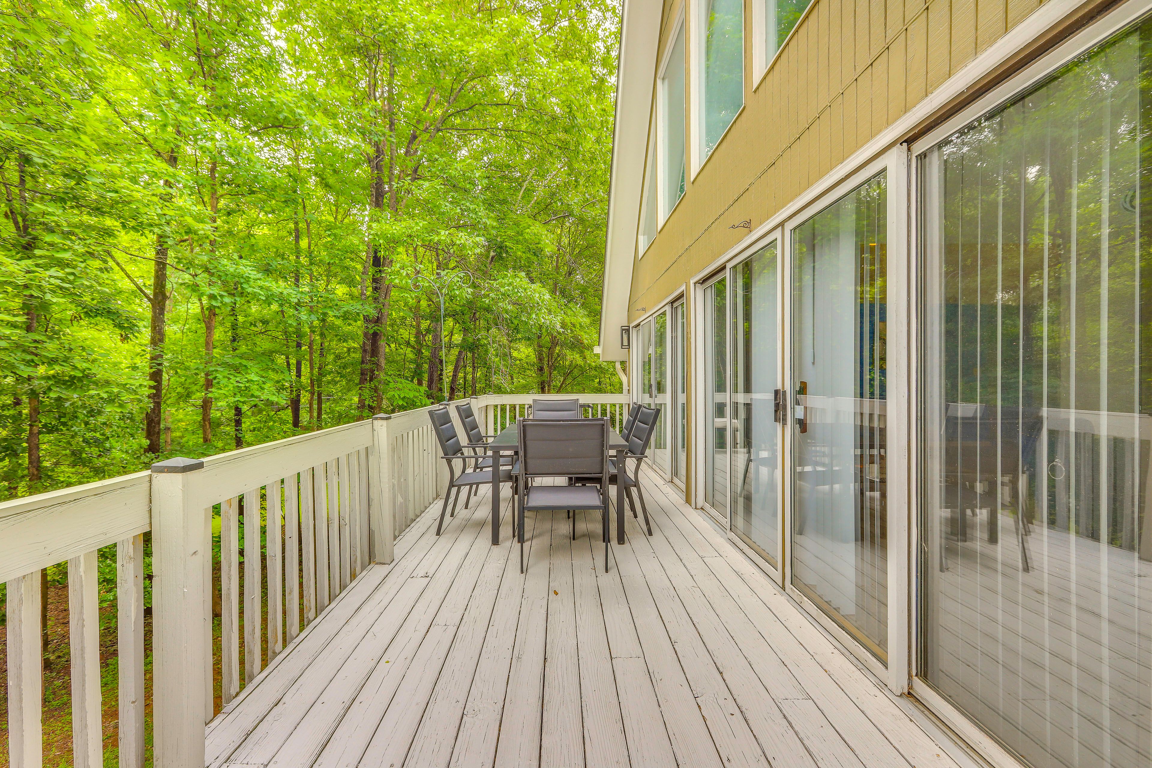 Furnished Deck