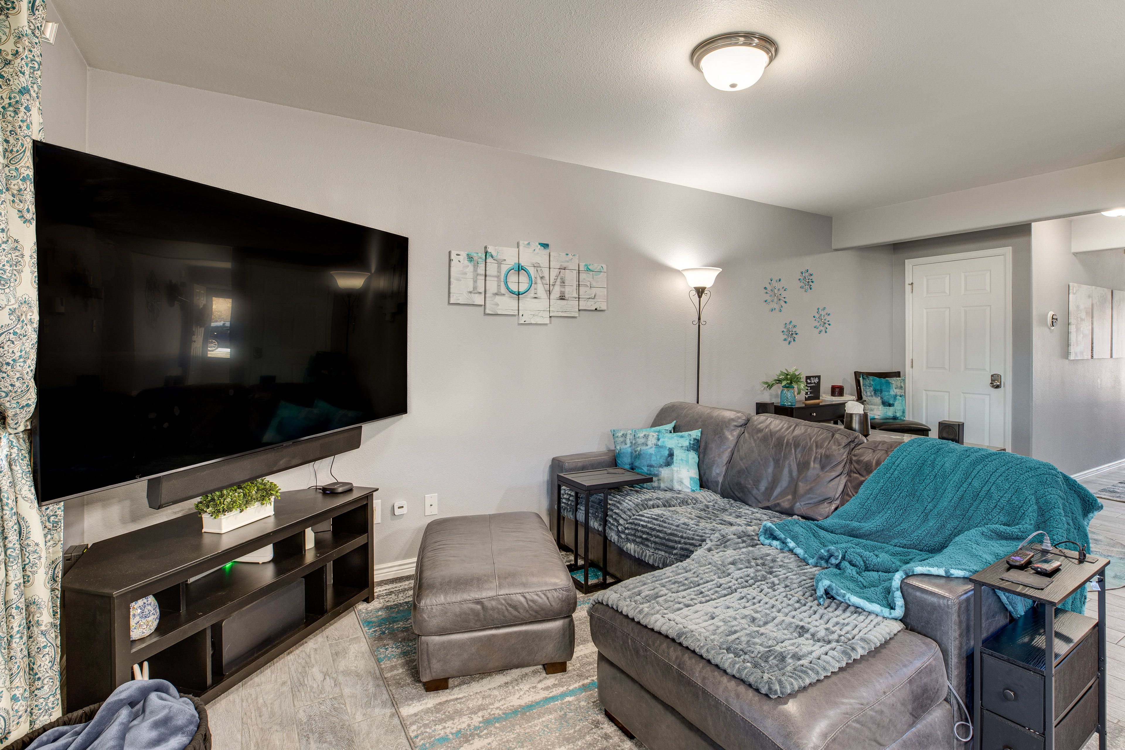 Living Room | 1st Floor