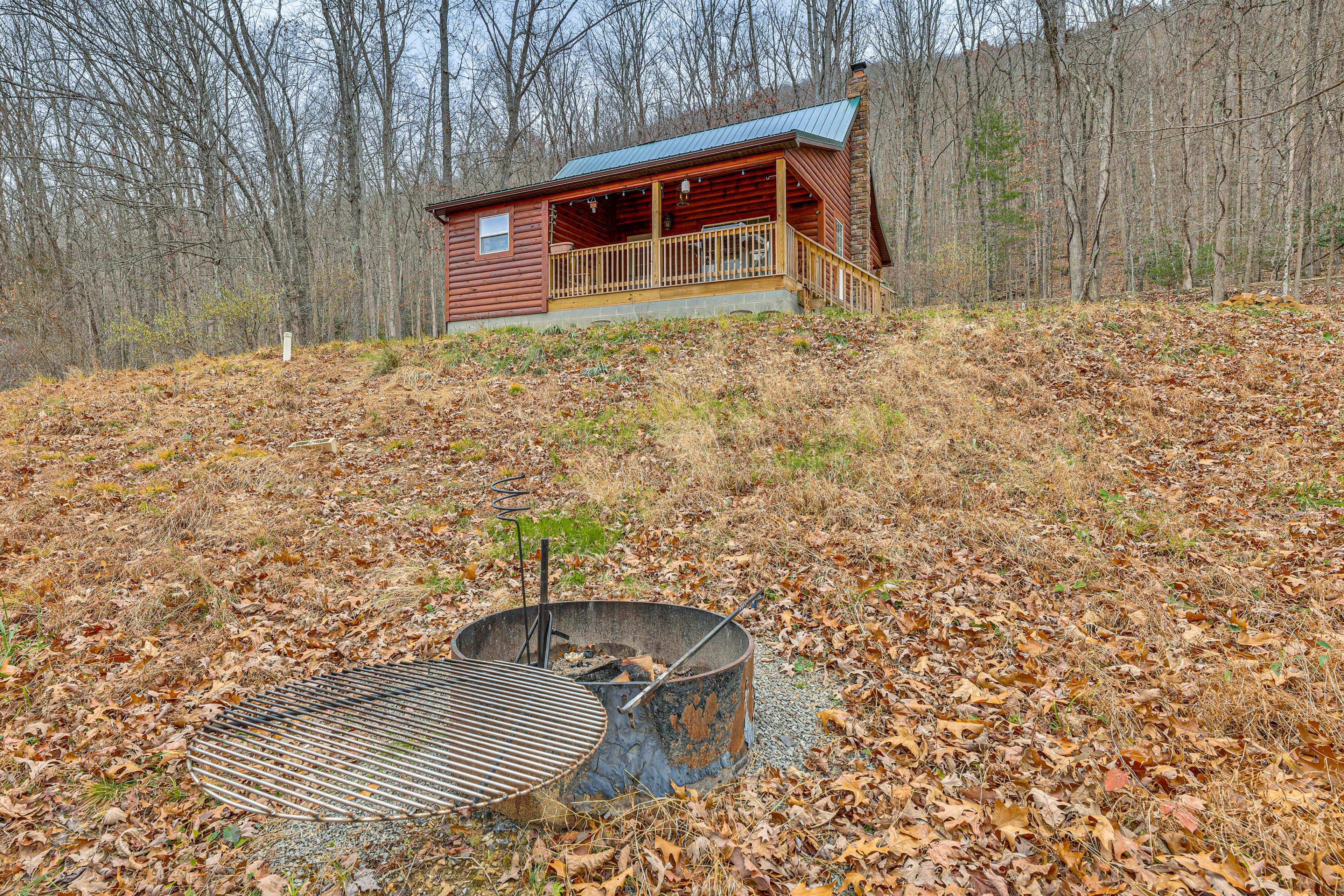 Private Yard | Wood-Burning Fire Pit
