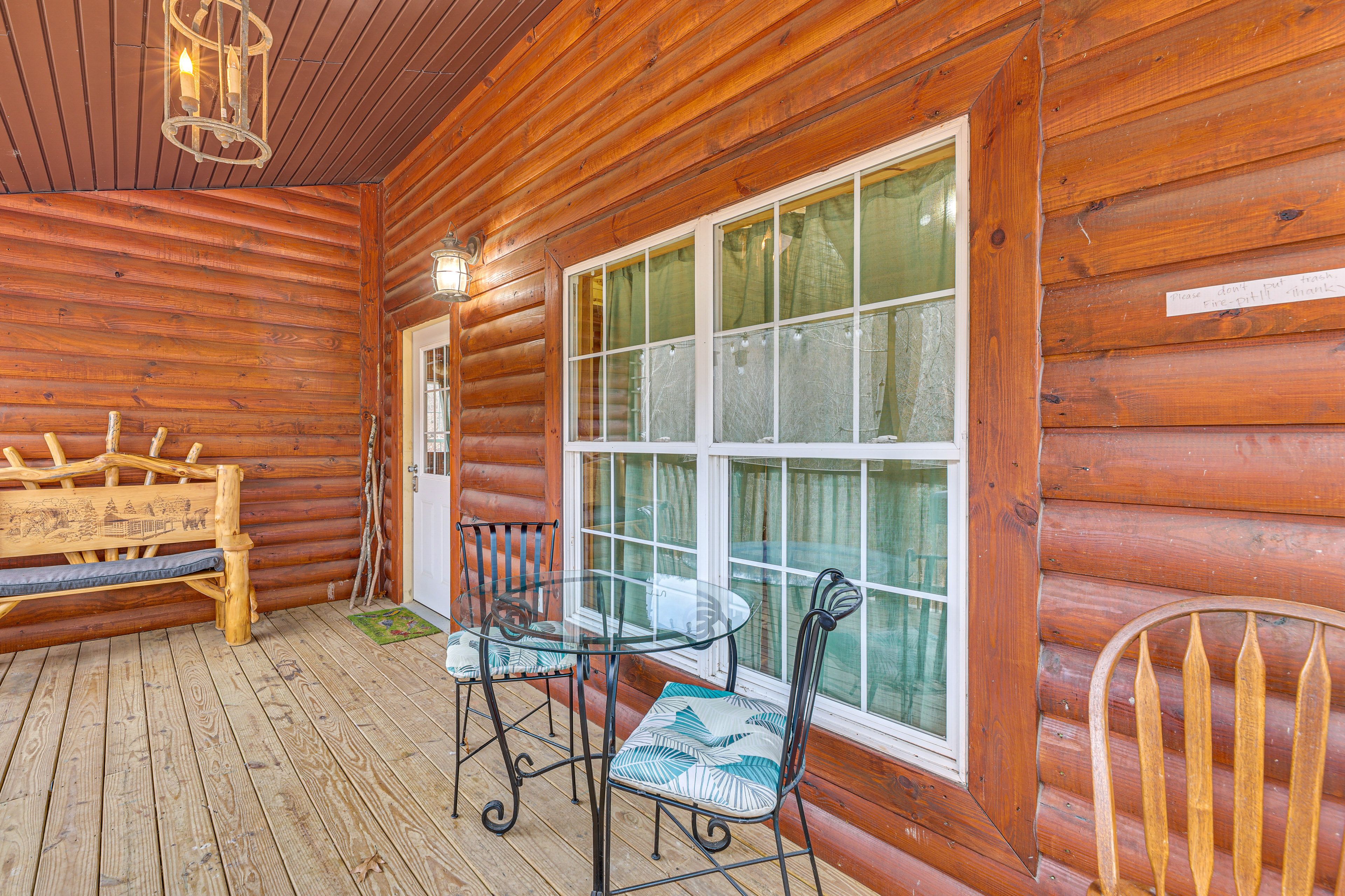 Deck | Cabin Entrance