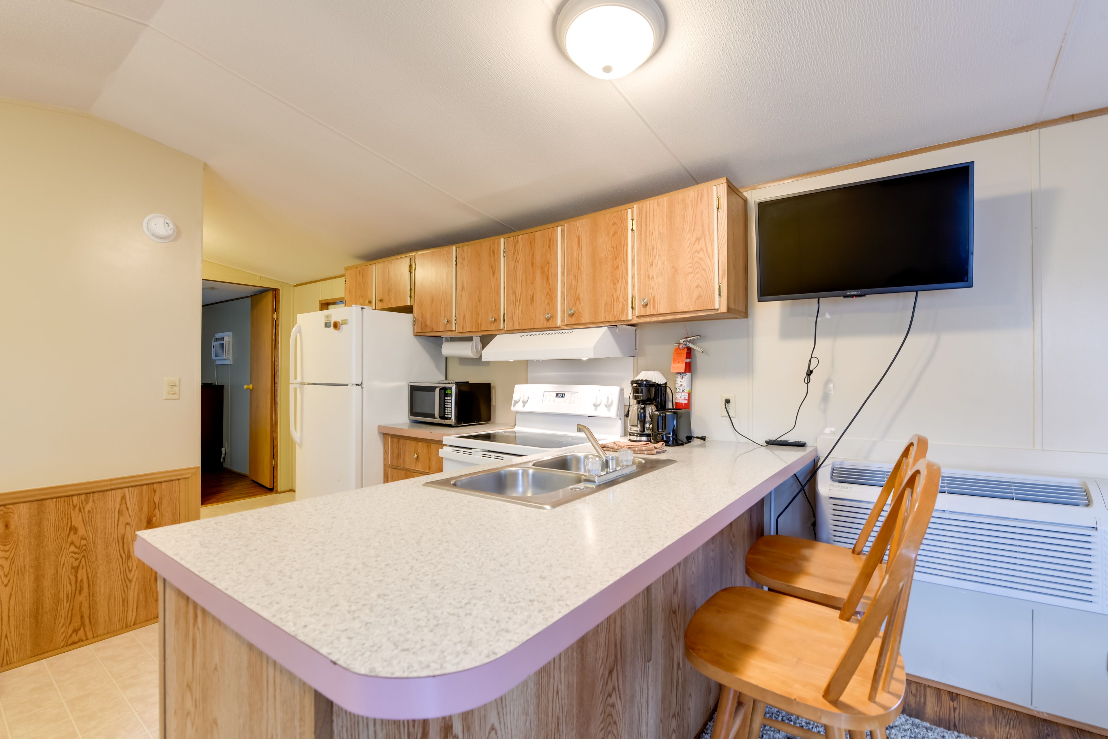 Kitchen | Toaster | Dining Table | Dishware & Flatware