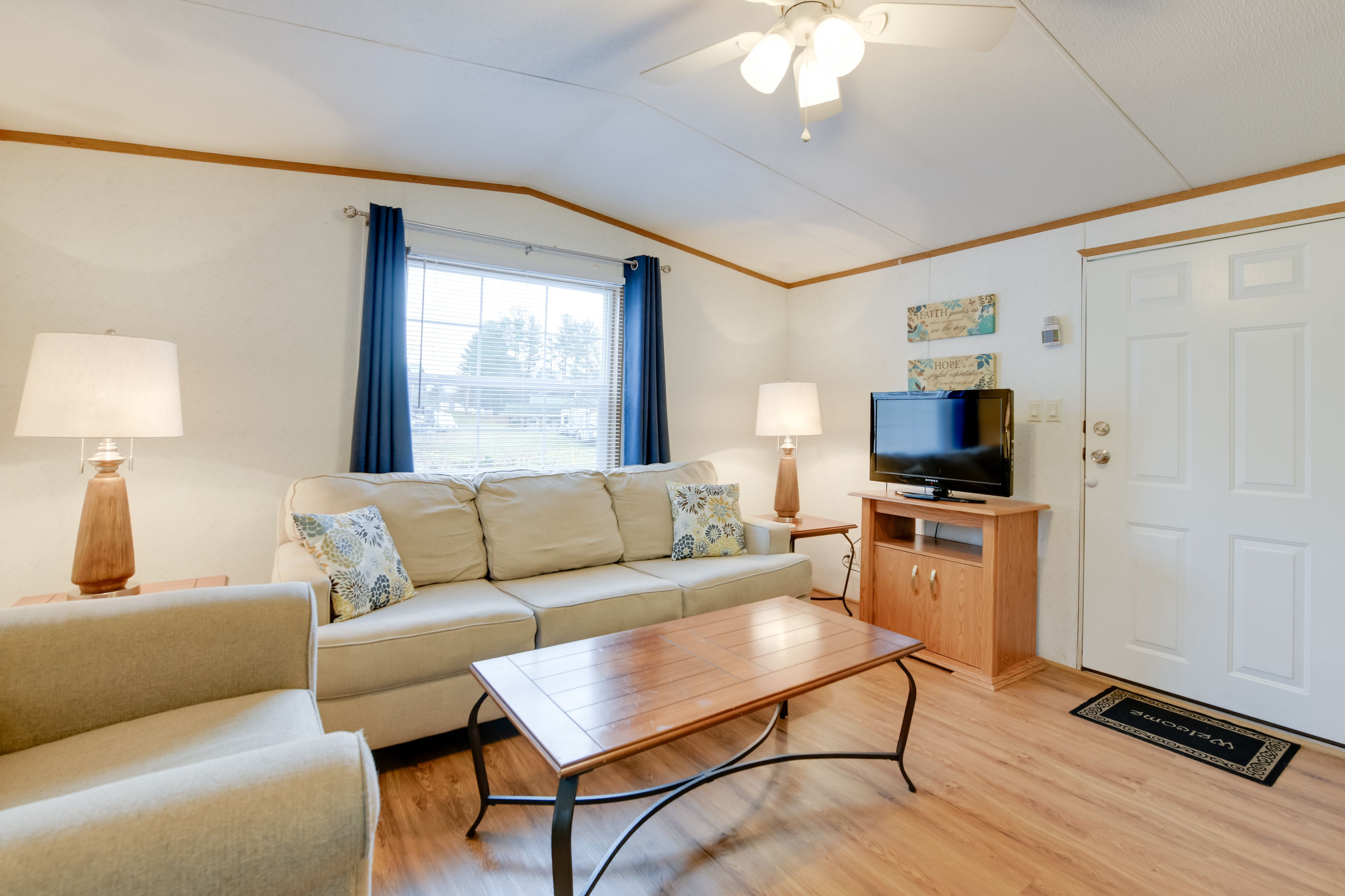 Living Room | Sleeper Sofa