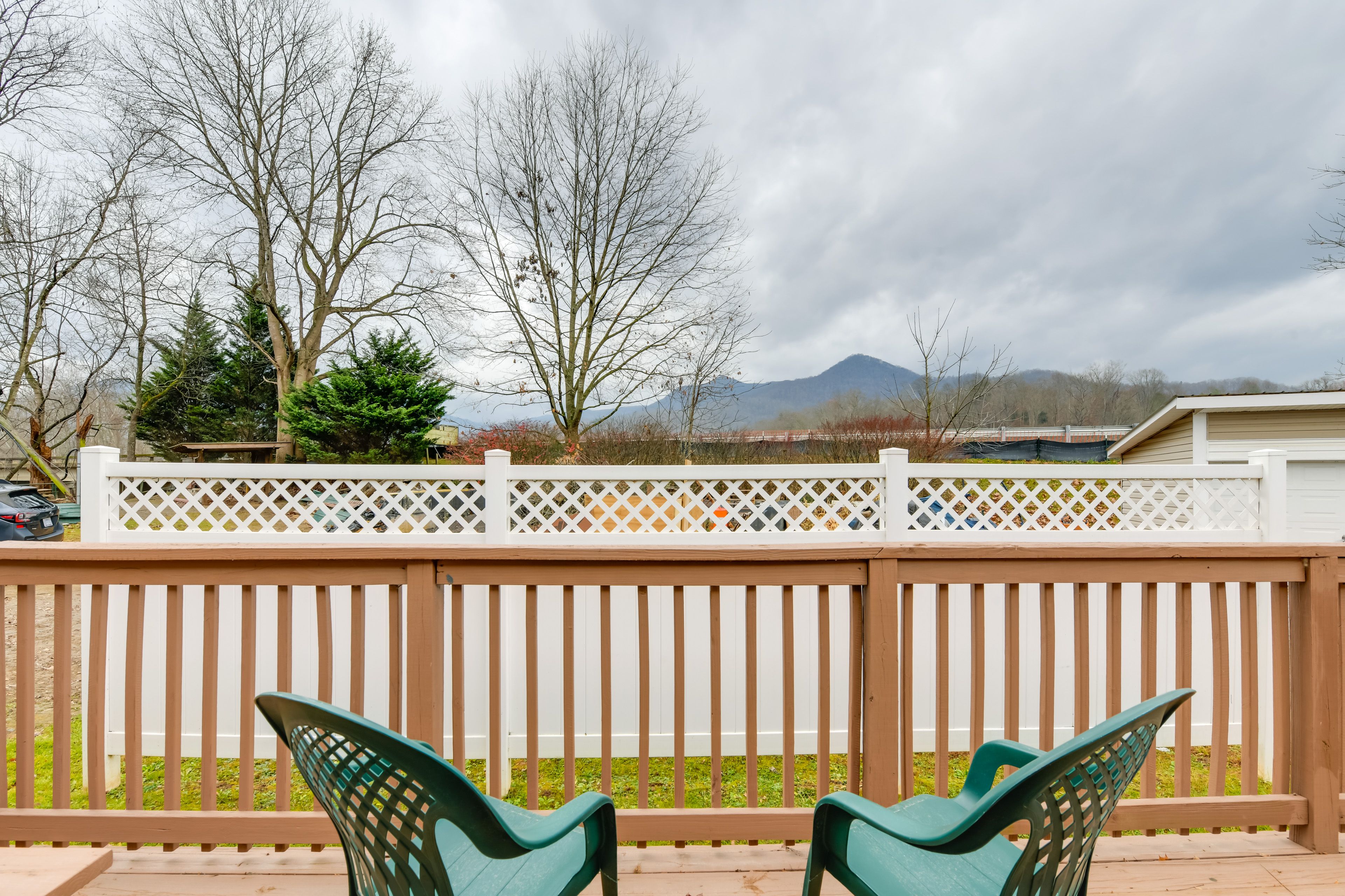 Deck | Mountain Views | Outdoor Dining Set