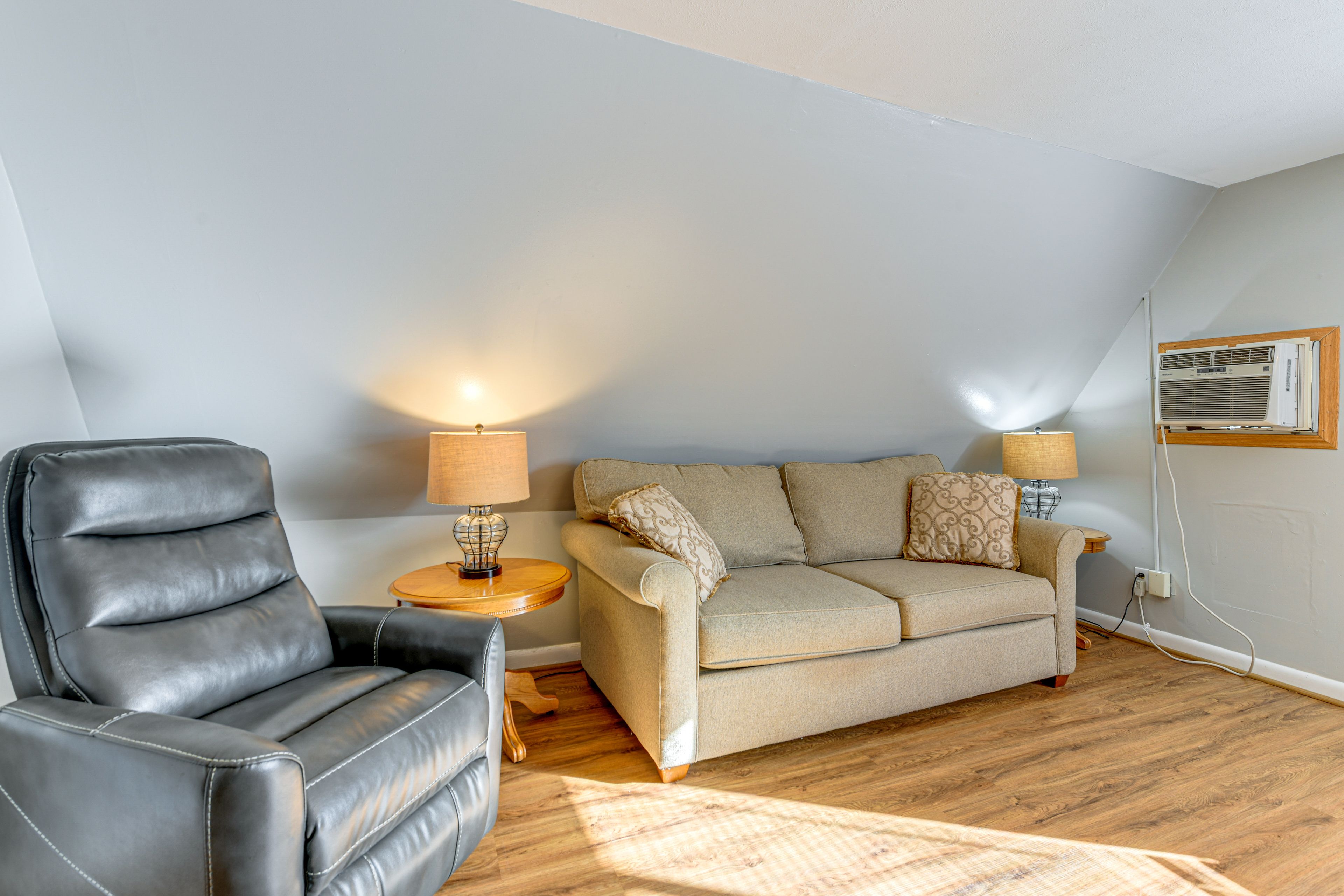 Living Room | Free WiFi