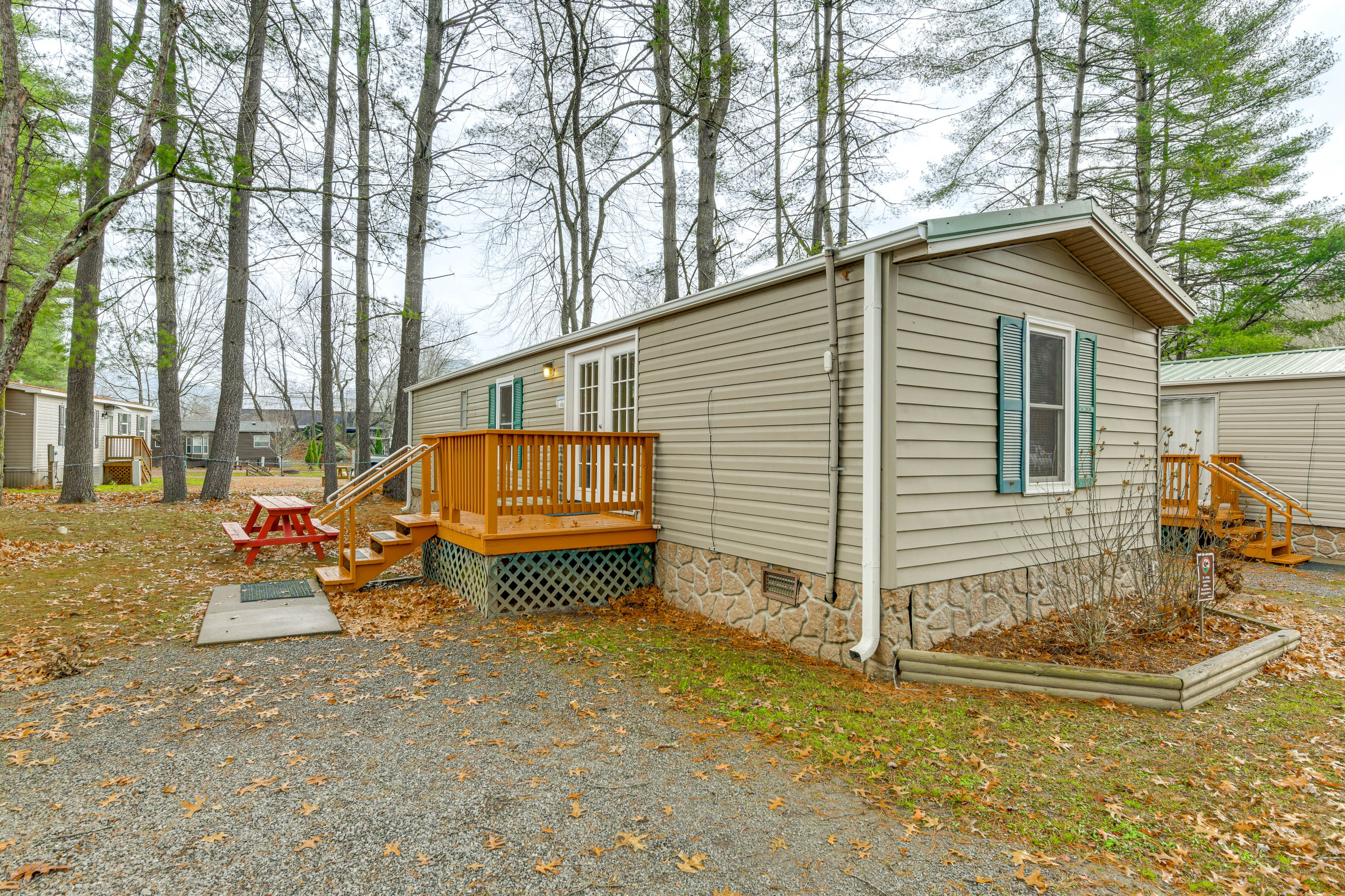 Property Exterior | Single-Story Home