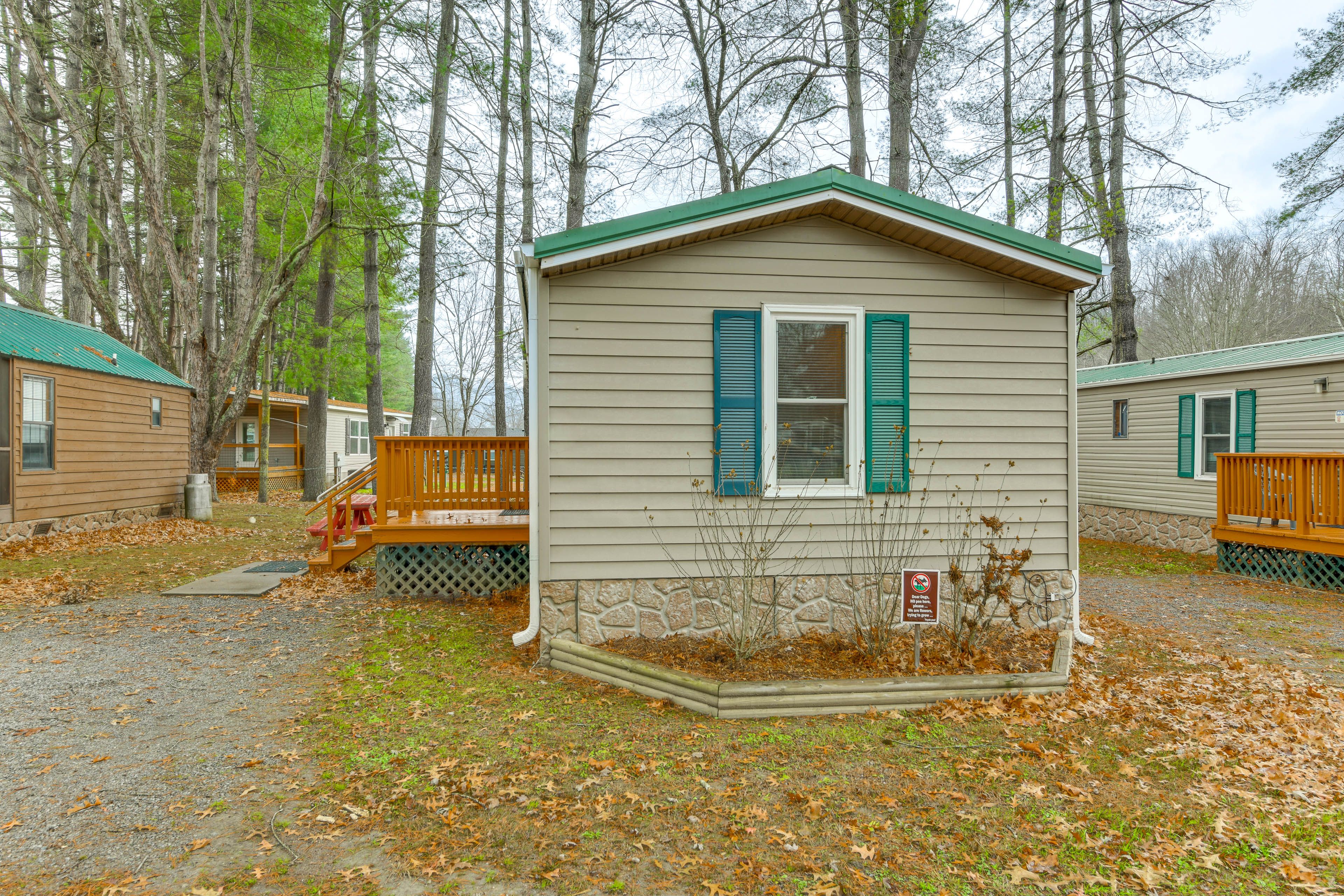 Parking | Driveway (1 Vehicle) | Overflow Lot (Permit Required)