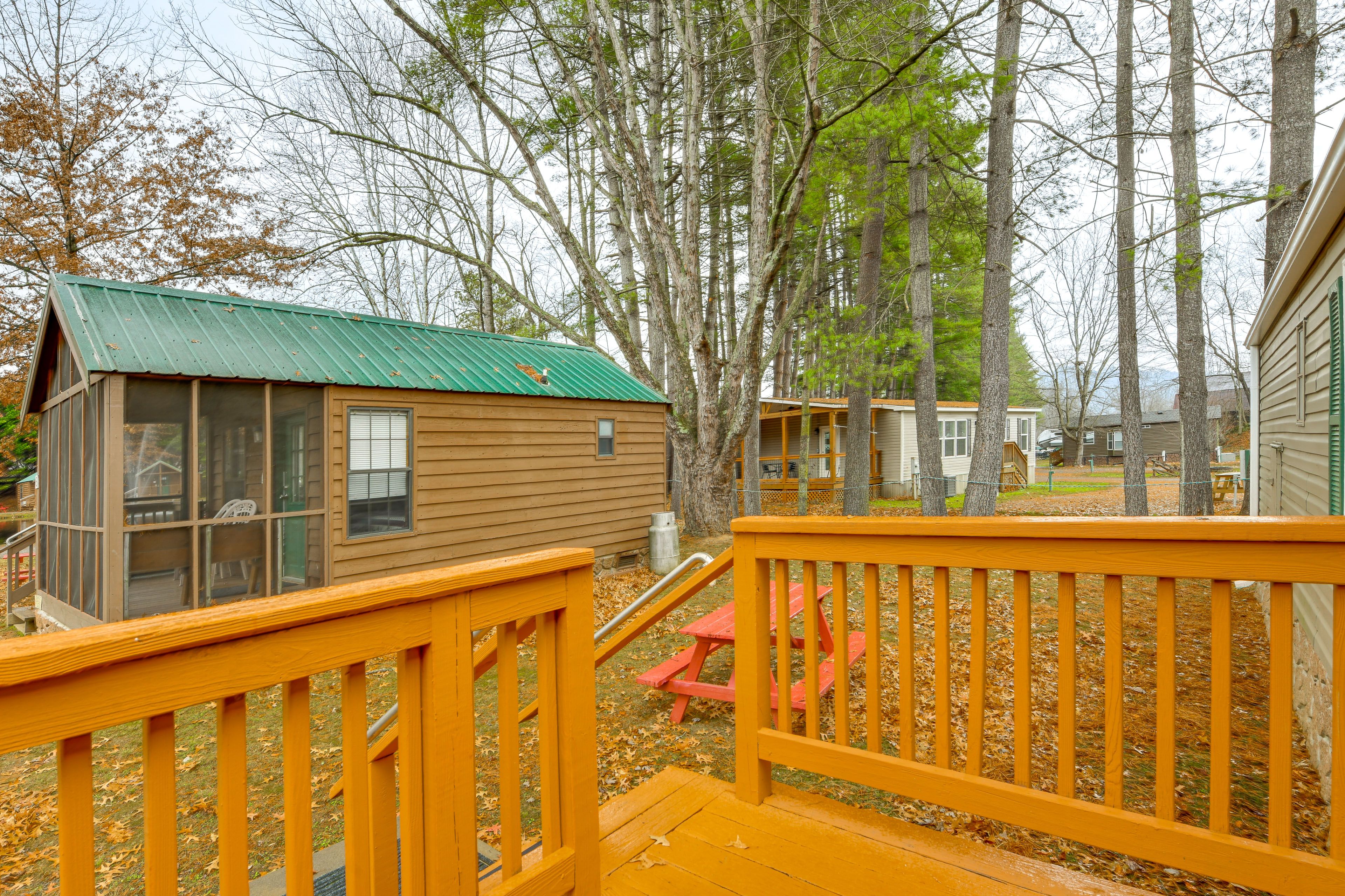 Front Porch | Picnic Table