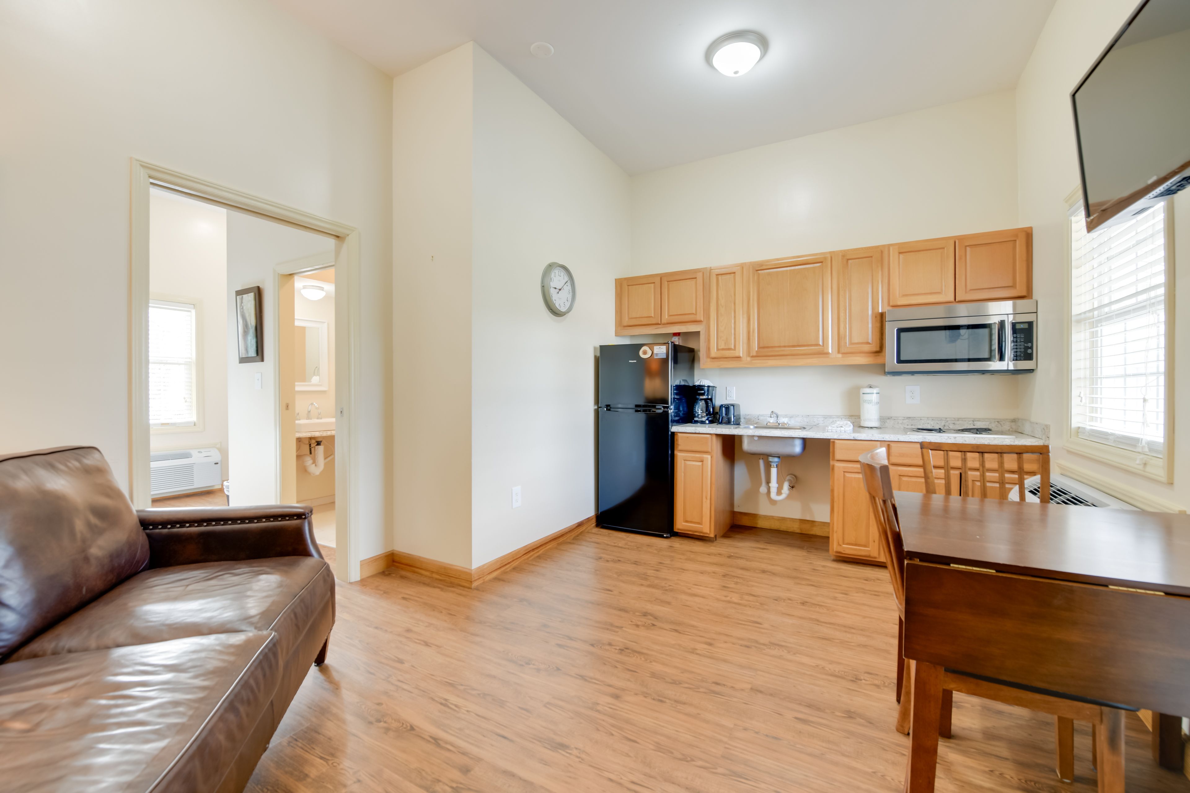 Waynesville Vacation Rental | Studio | 1BA | 345 Sq Ft | Step-Free Entry