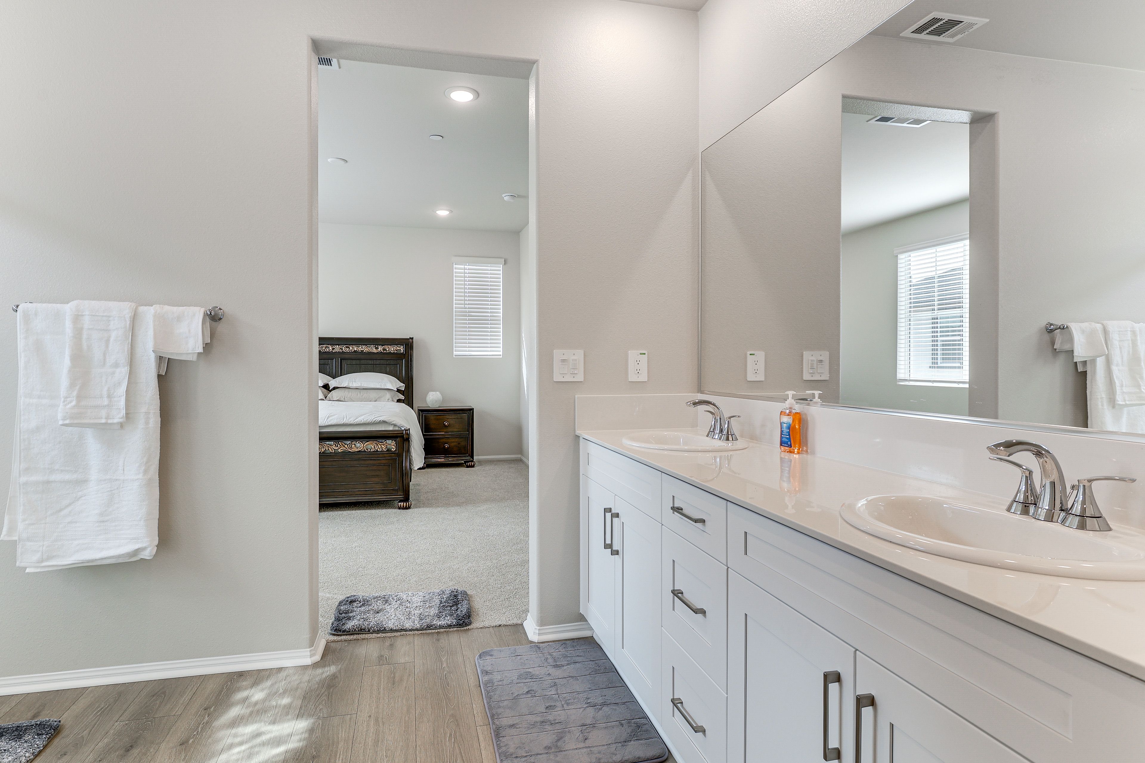 En-Suite Bathroom | 2nd Floor | Towels Provided