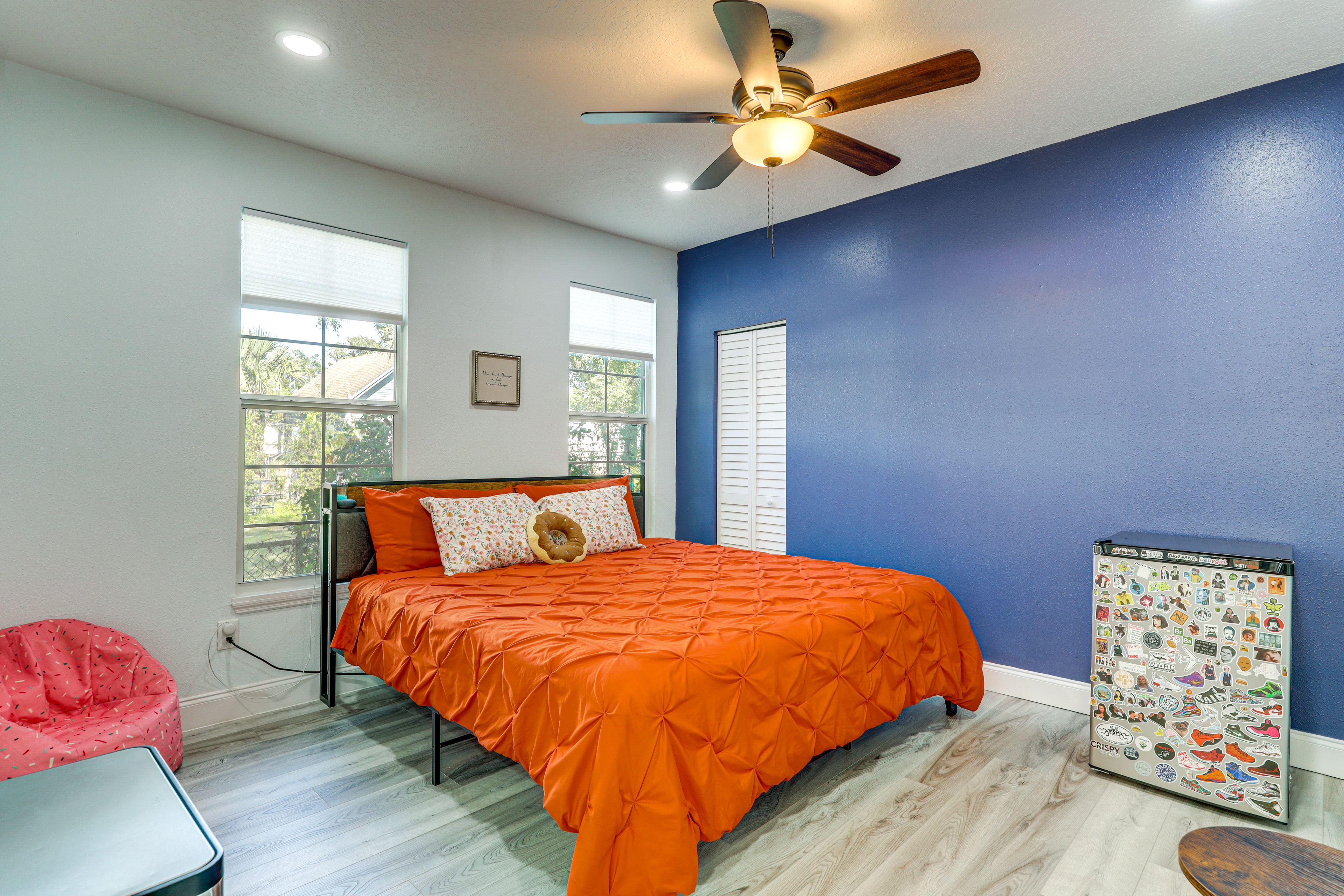 Bonus Room | King Bed