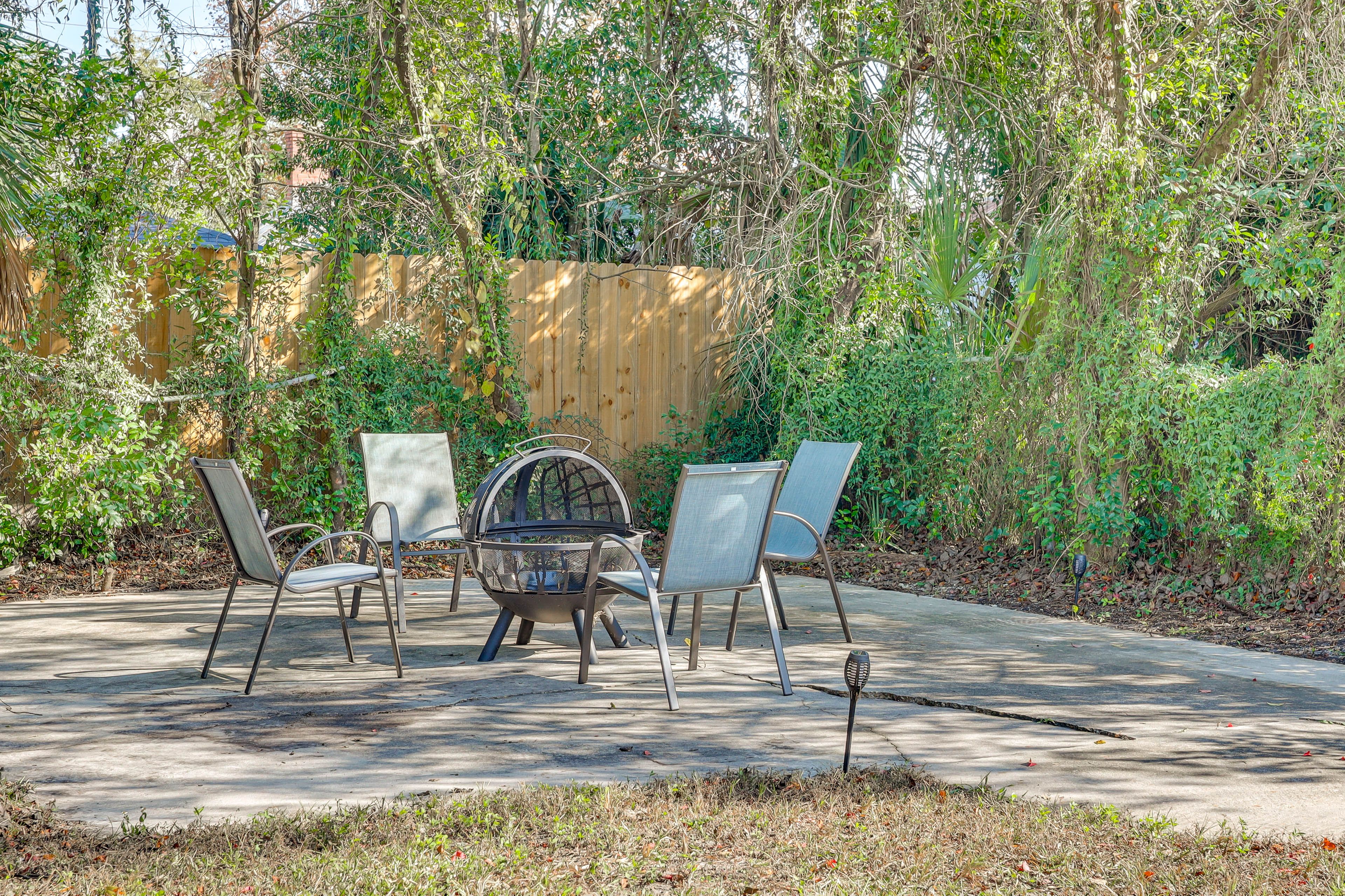 Patio | Fire Pit | Seating
