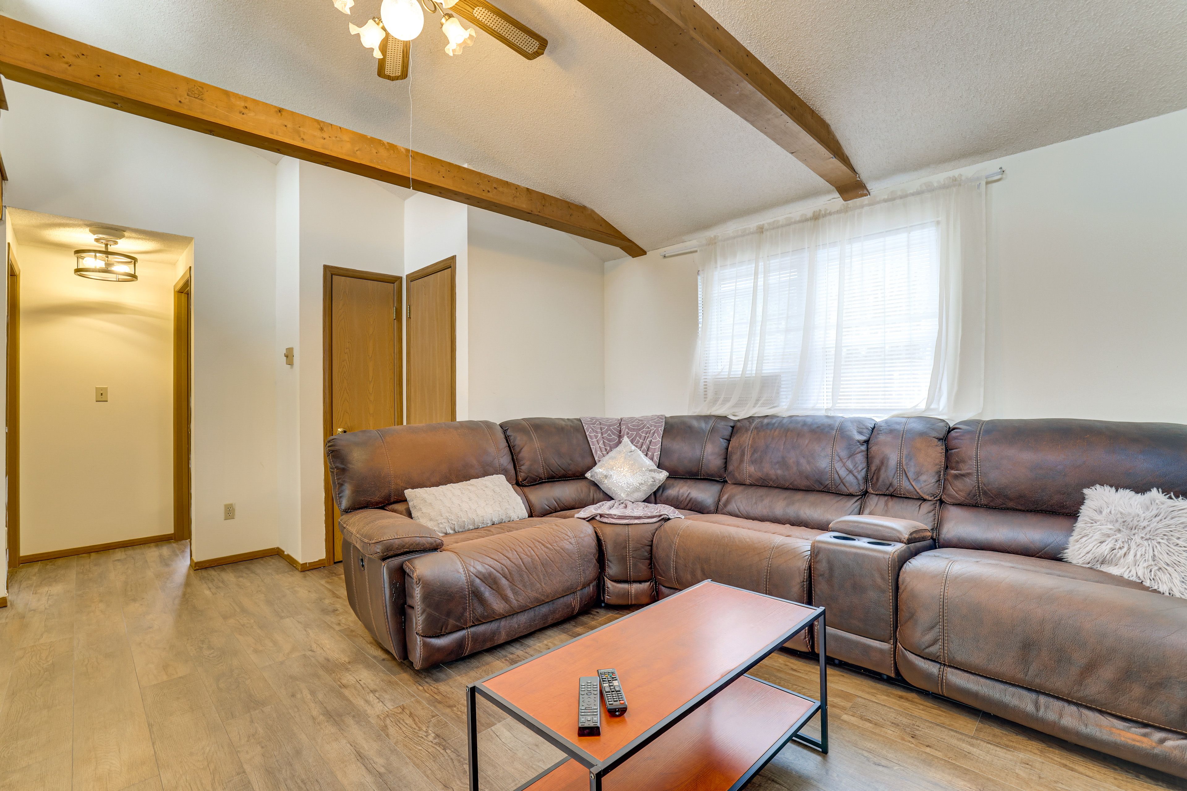 Loft | Sleeper Sofa | Smart TV | Electric Fireplace | 2nd Floor