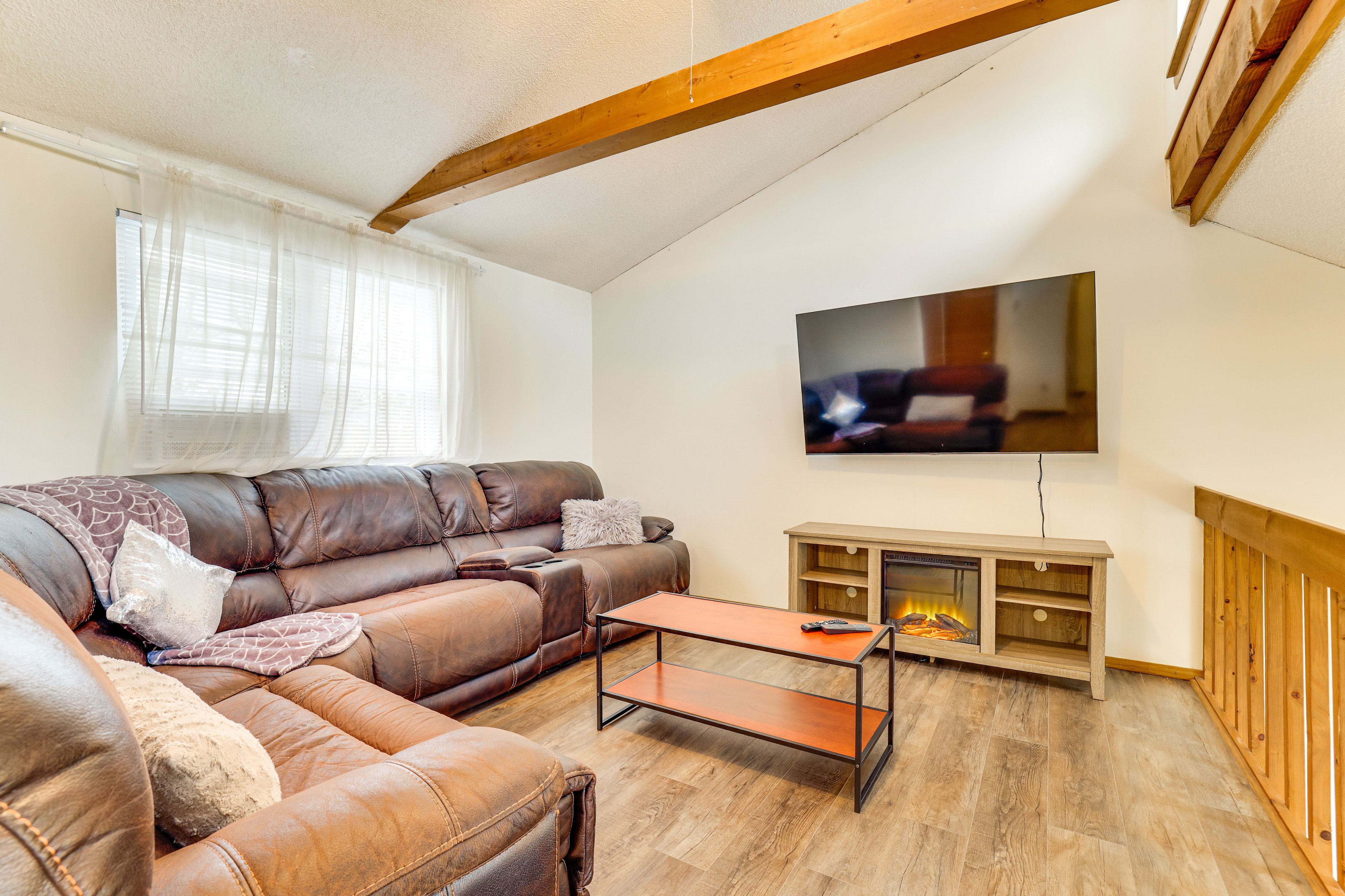 Tobyhanna Vacation Rental | 3BR | 1.5BA | 1,224 Sq Ft | Steps to Enter